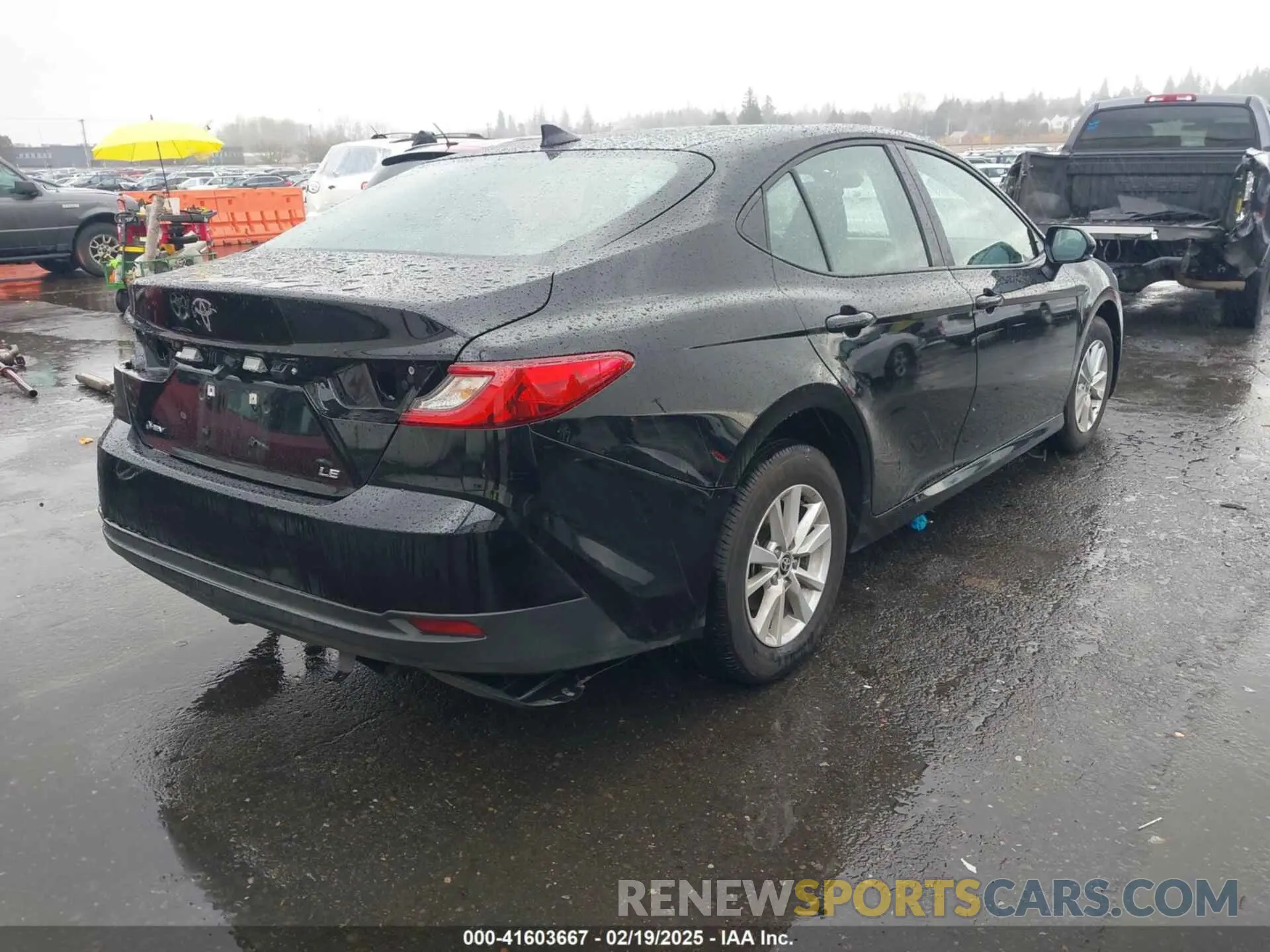 4 Photograph of a damaged car 4T1DAACK2SU016516 TOYOTA CAMRY 2025