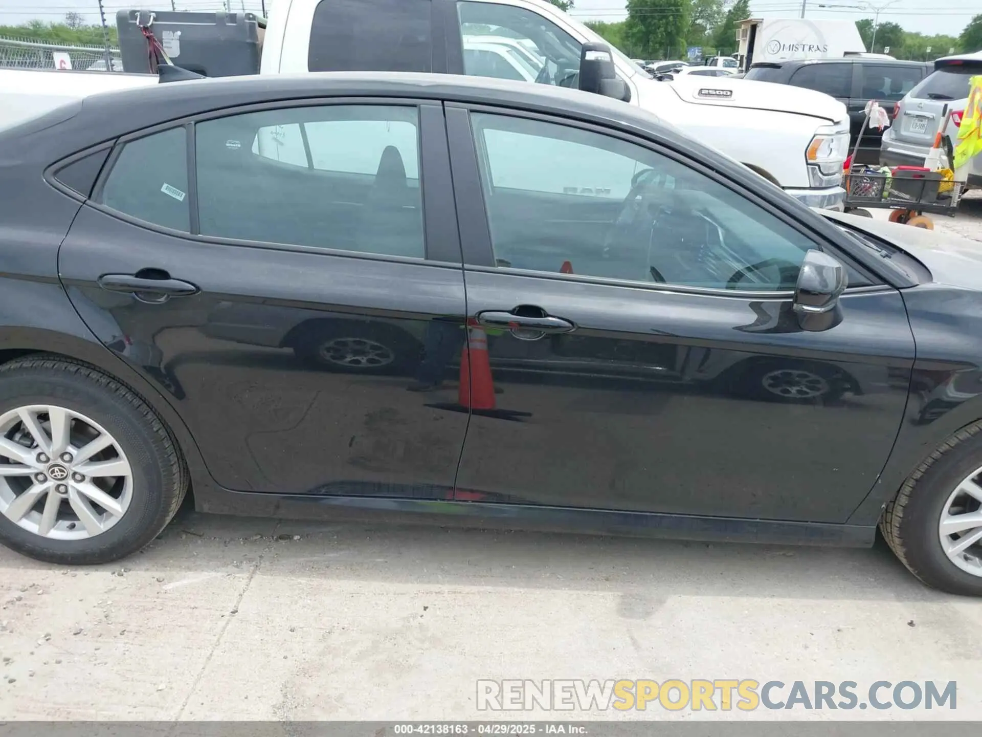 13 Photograph of a damaged car 4T1DAACK2SU032666 TOYOTA CAMRY 2025