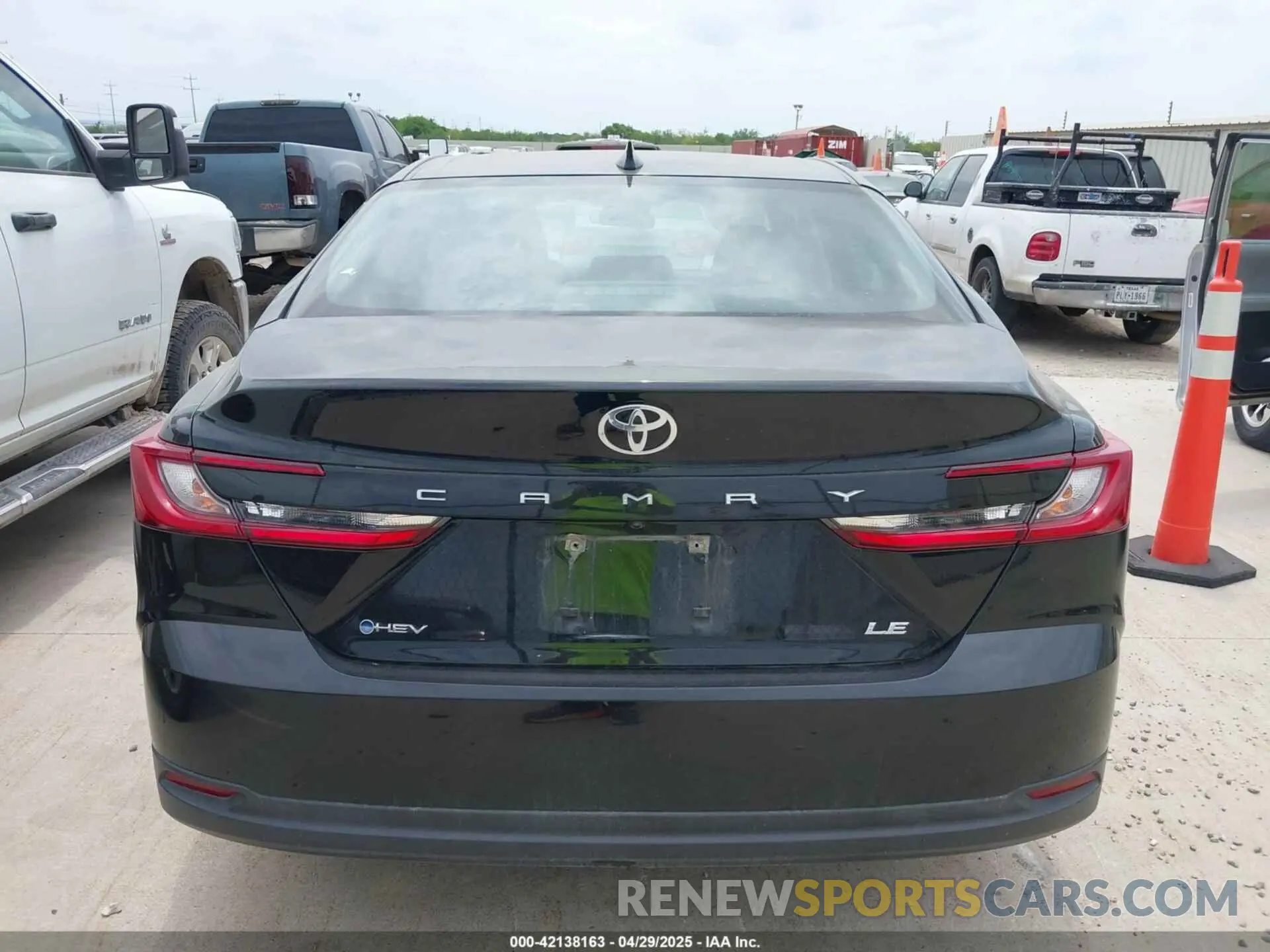 16 Photograph of a damaged car 4T1DAACK2SU032666 TOYOTA CAMRY 2025