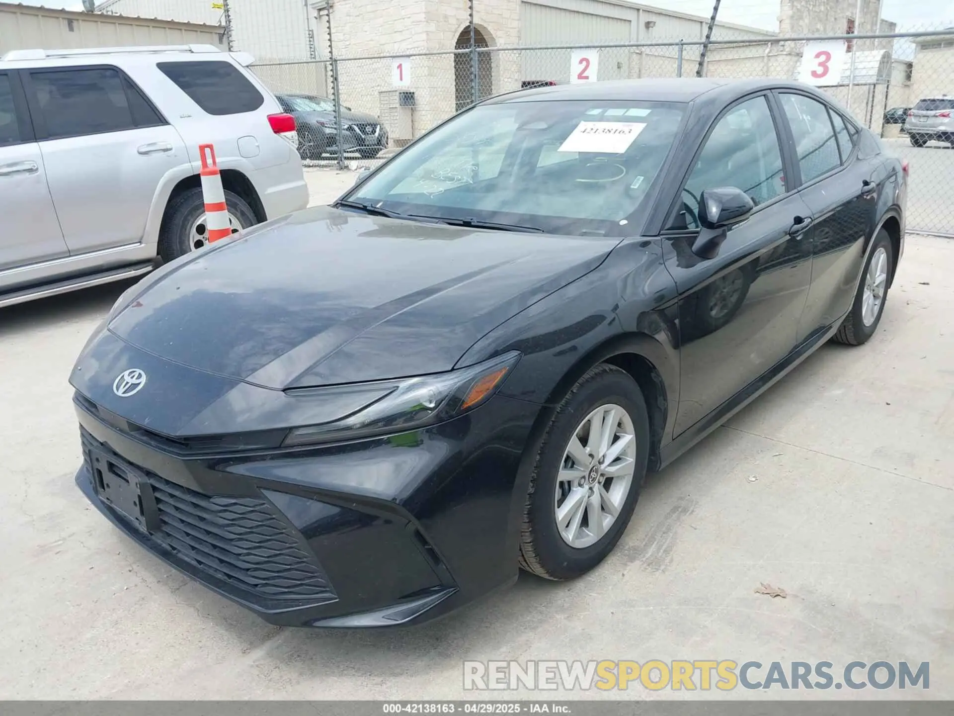 2 Photograph of a damaged car 4T1DAACK2SU032666 TOYOTA CAMRY 2025