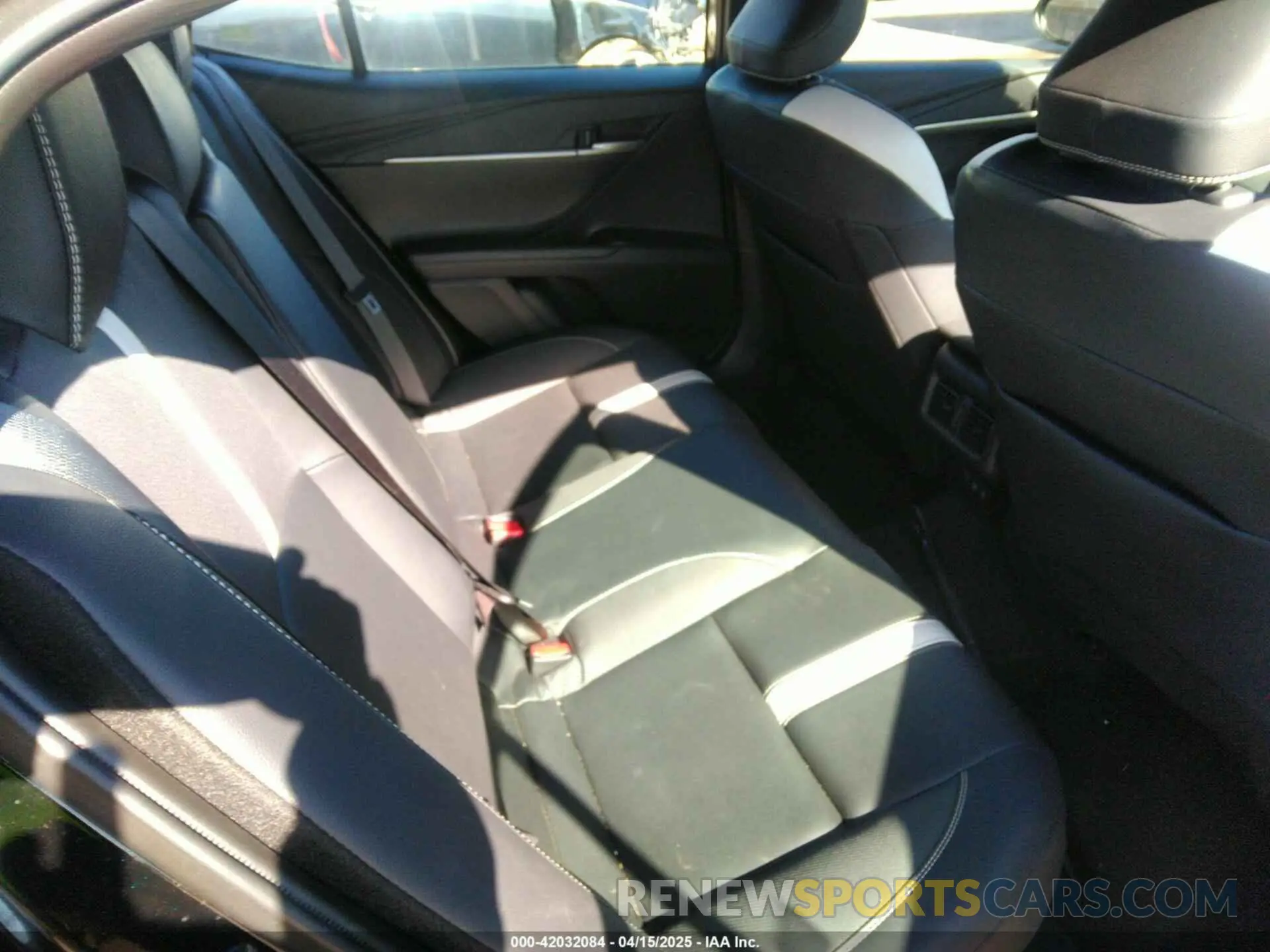 8 Photograph of a damaged car 4T1DAACK2SU035048 TOYOTA CAMRY 2025