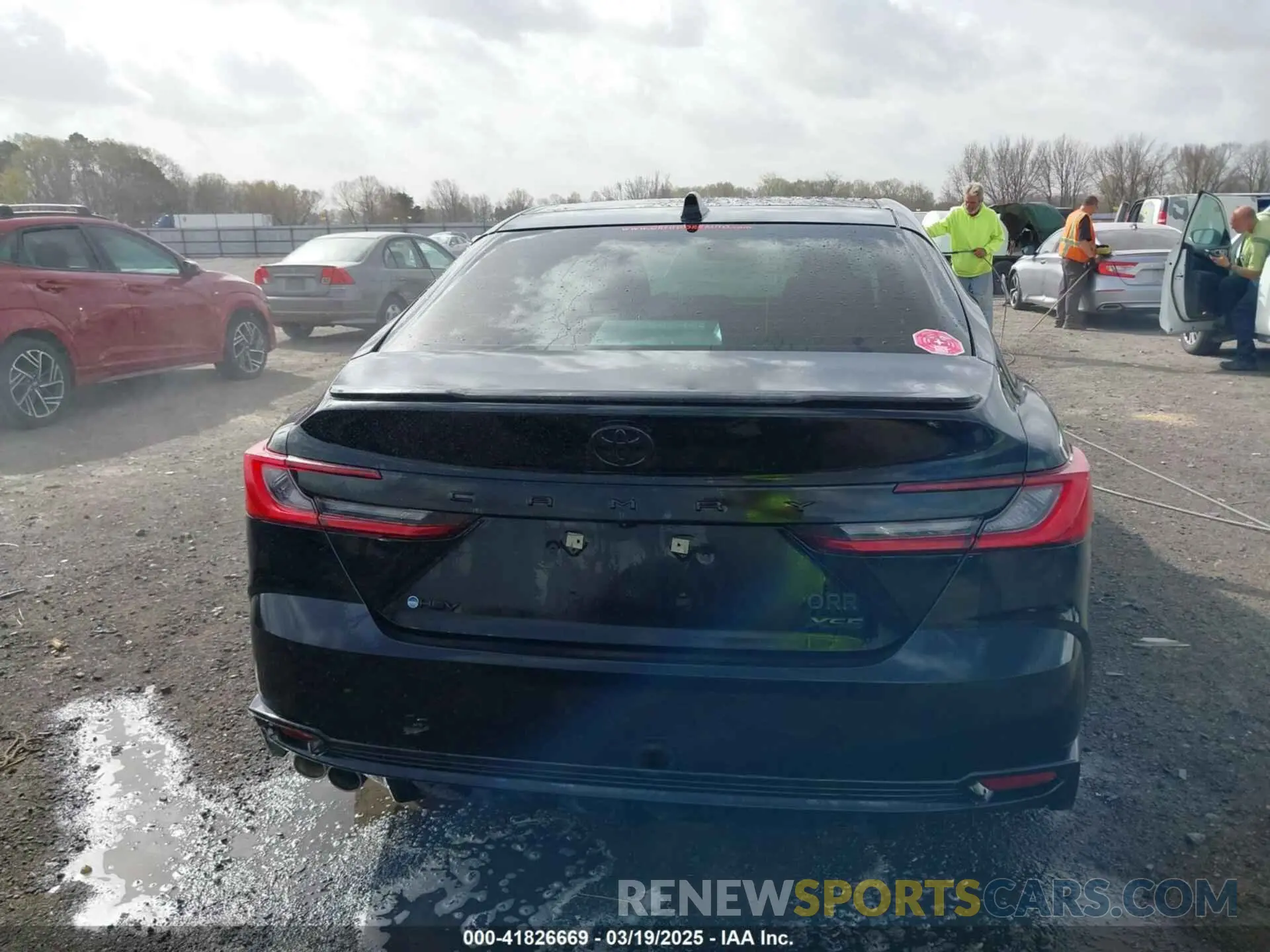 16 Photograph of a damaged car 4T1DAACK2SU047801 TOYOTA CAMRY 2025