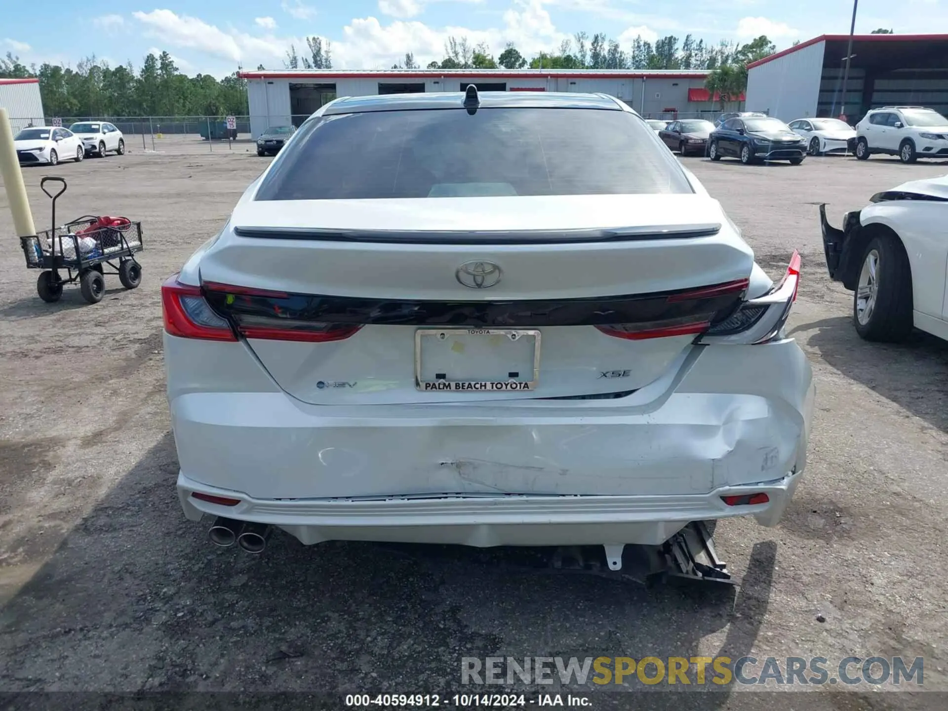16 Photograph of a damaged car 4T1DAACK2SU049922 TOYOTA CAMRY 2025