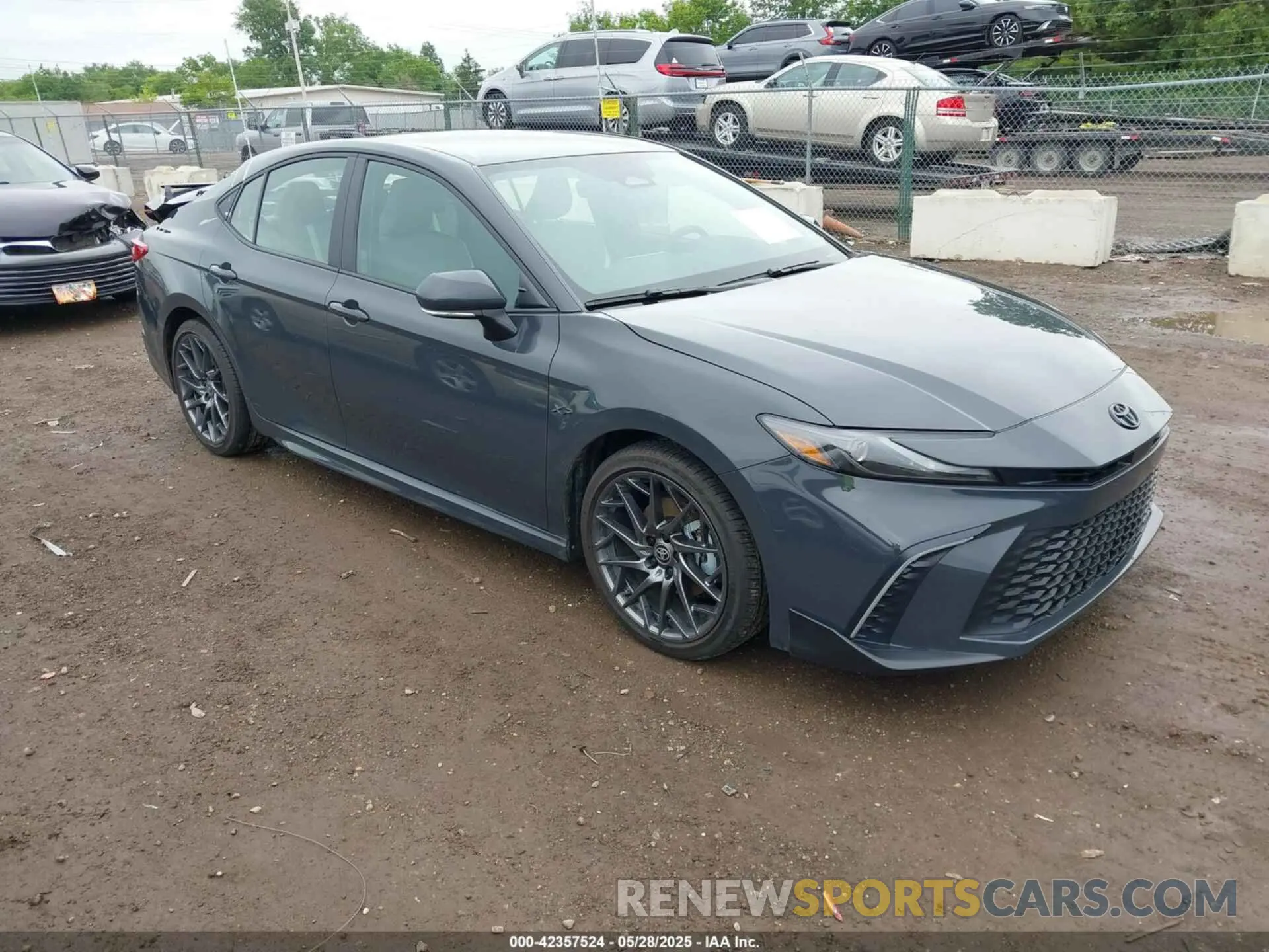 1 Photograph of a damaged car 4T1DAACK2SU065344 TOYOTA CAMRY 2025