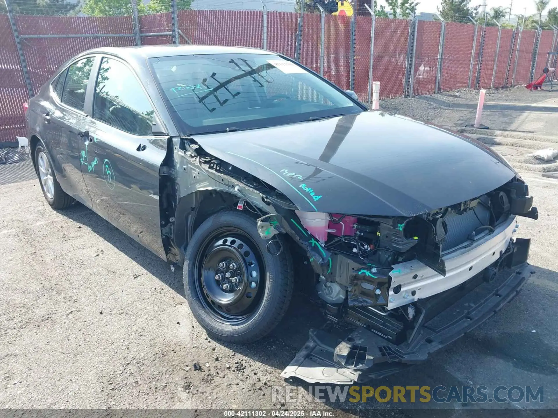 6 Photograph of a damaged car 4T1DAACK2SU109262 TOYOTA CAMRY 2025
