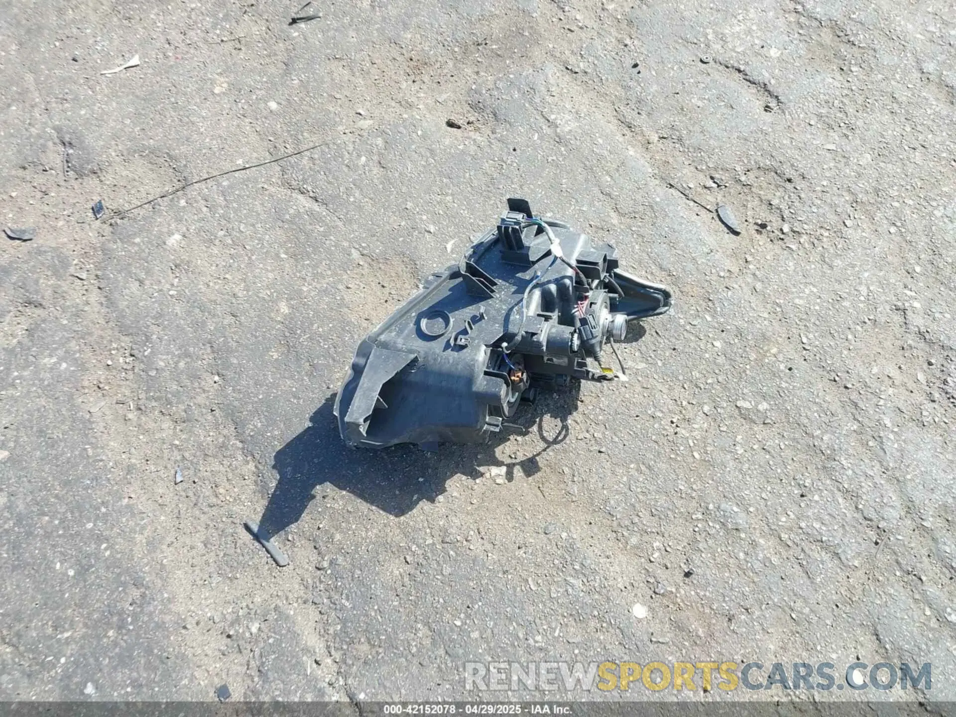 12 Photograph of a damaged car 4T1DAACK2SU124019 TOYOTA CAMRY 2025