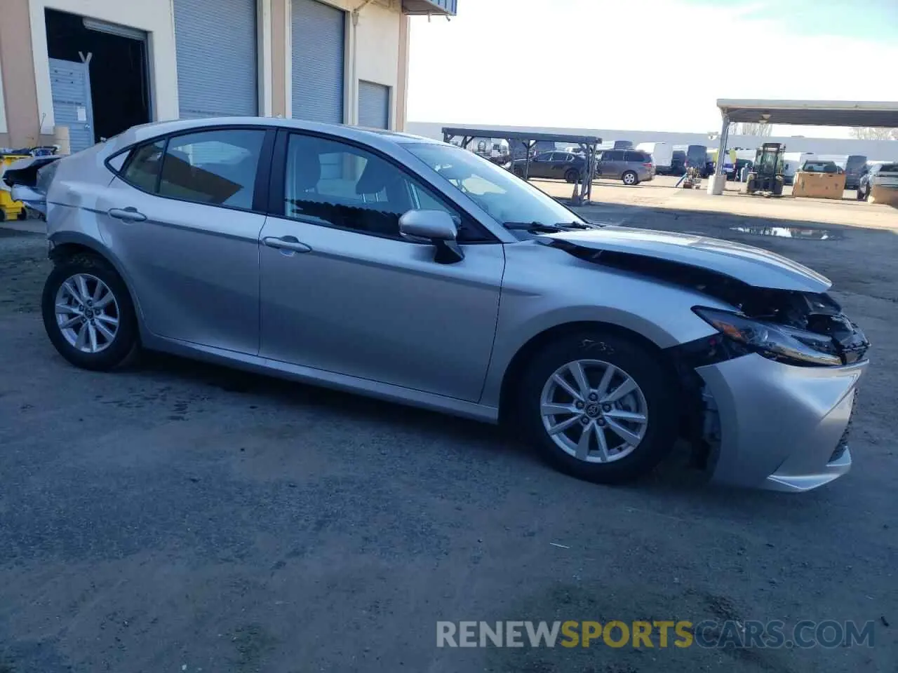 4 Photograph of a damaged car 4T1DAACK2SU503926 TOYOTA CAMRY 2025