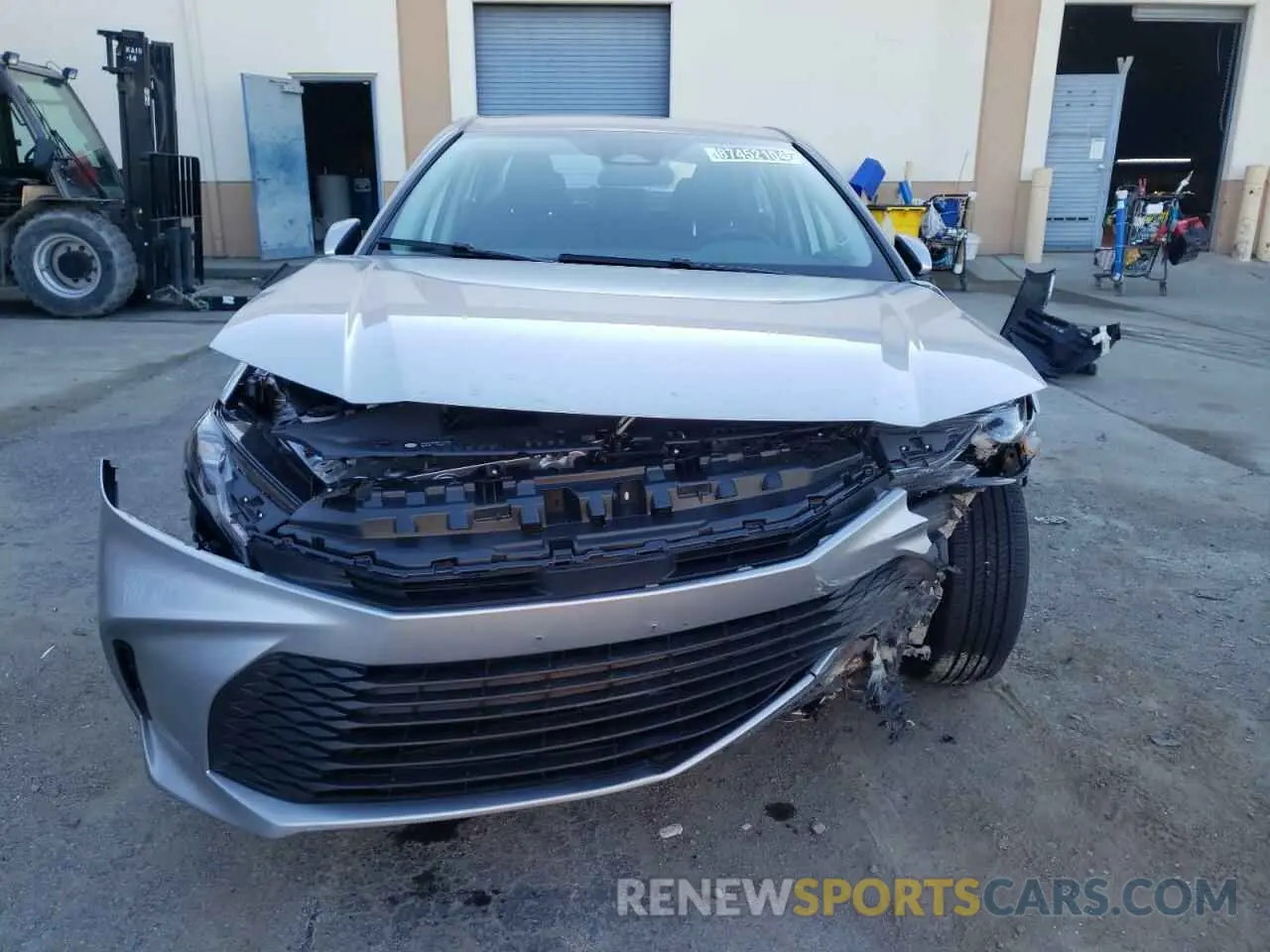 5 Photograph of a damaged car 4T1DAACK2SU503926 TOYOTA CAMRY 2025