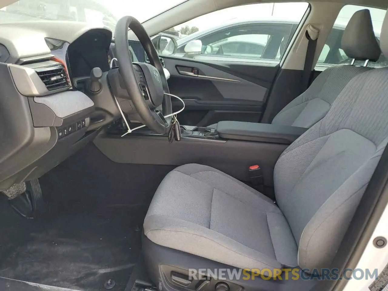 7 Photograph of a damaged car 4T1DAACK2SU508933 TOYOTA CAMRY 2025