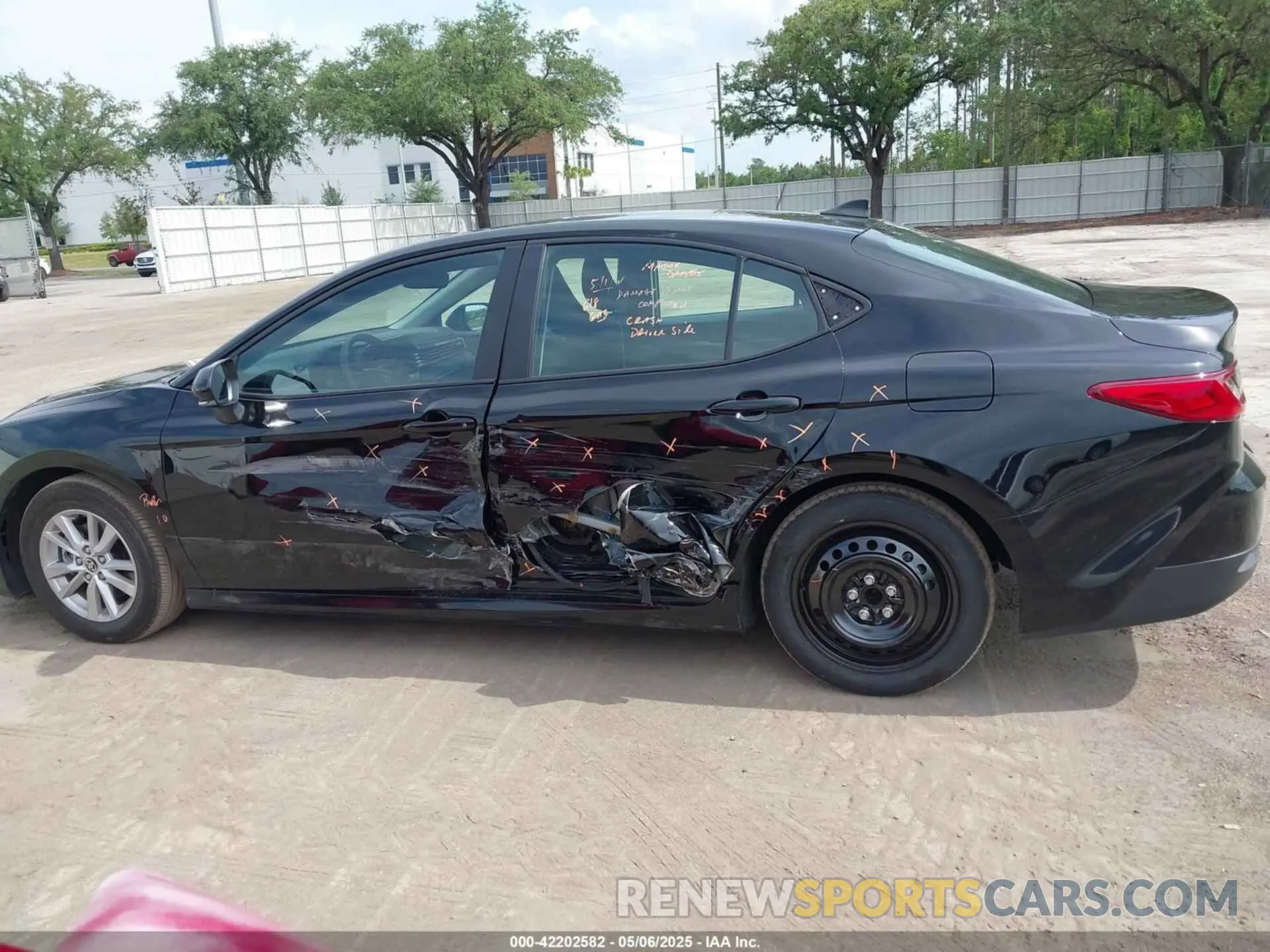 14 Photograph of a damaged car 4T1DAACK2SU546534 TOYOTA CAMRY 2025