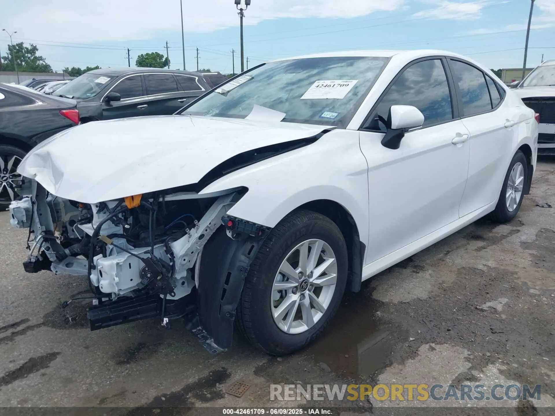 2 Photograph of a damaged car 4T1DAACK2SU563608 TOYOTA CAMRY 2025