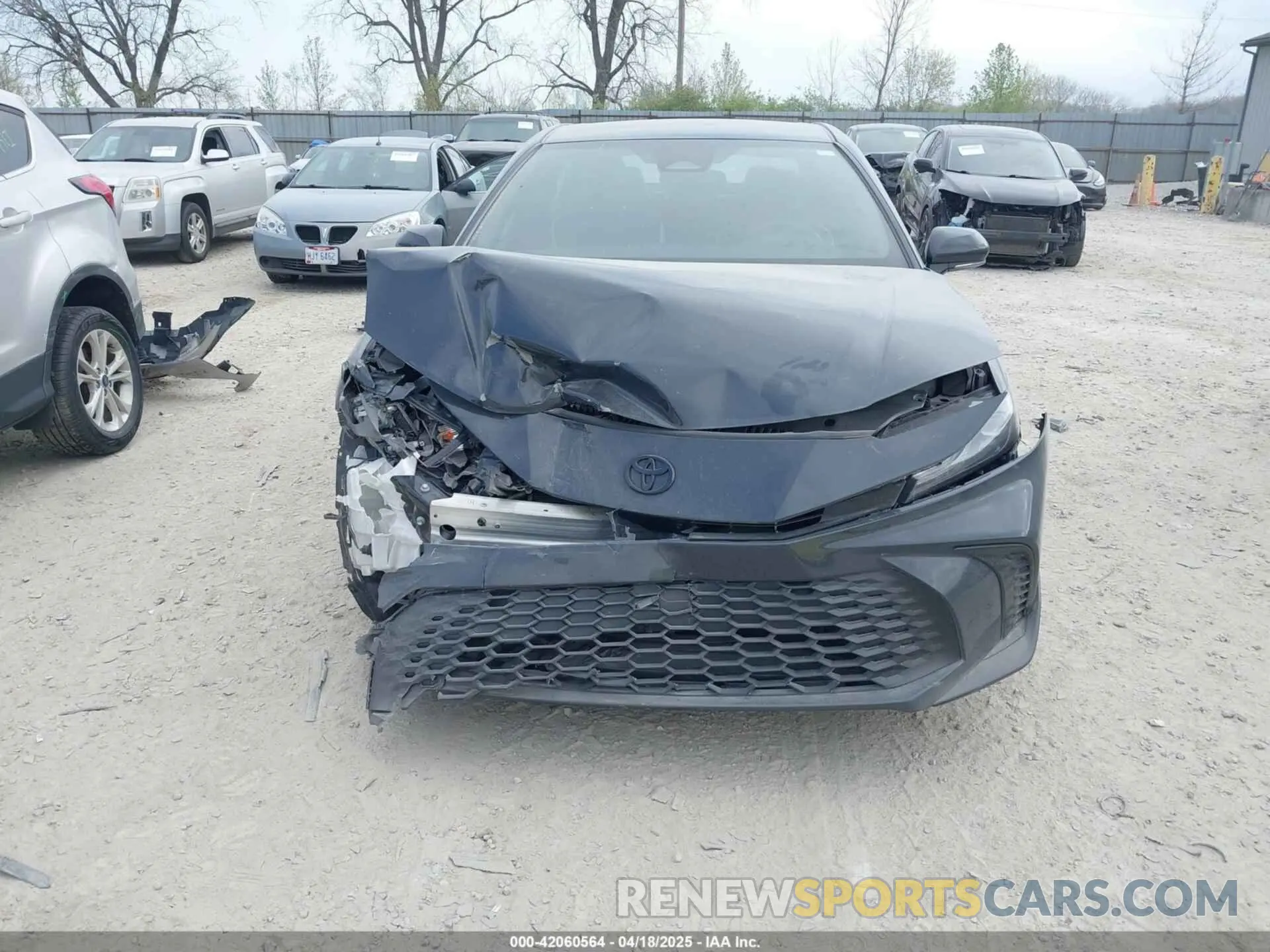 13 Photograph of a damaged car 4T1DAACK2SU566623 TOYOTA CAMRY 2025