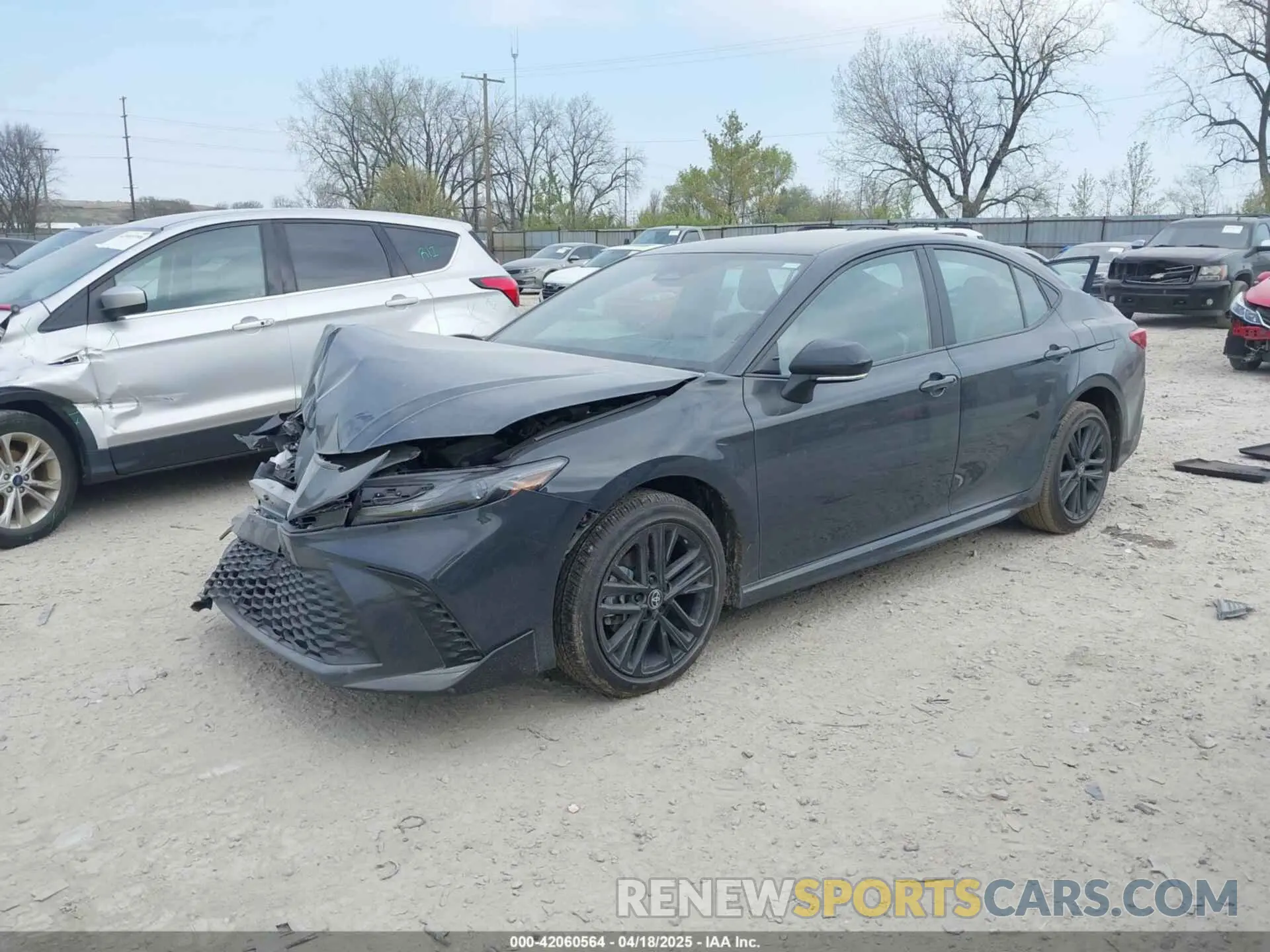 2 Photograph of a damaged car 4T1DAACK2SU566623 TOYOTA CAMRY 2025