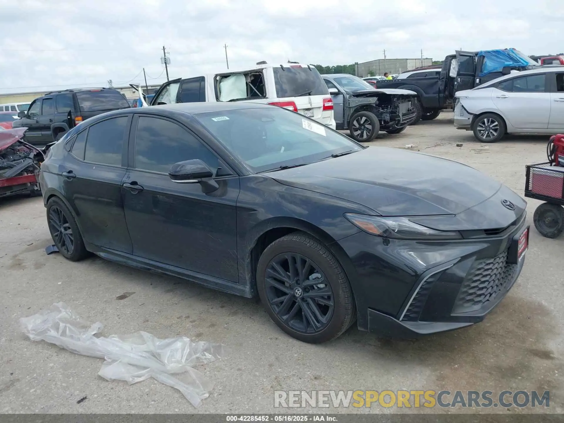 1 Photograph of a damaged car 4T1DAACK2SU581817 TOYOTA CAMRY 2025