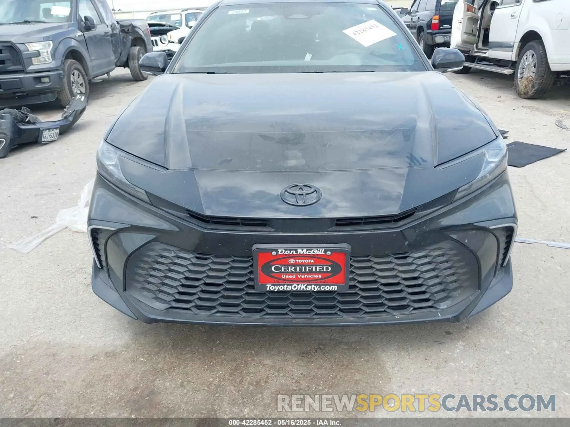 11 Photograph of a damaged car 4T1DAACK2SU581817 TOYOTA CAMRY 2025