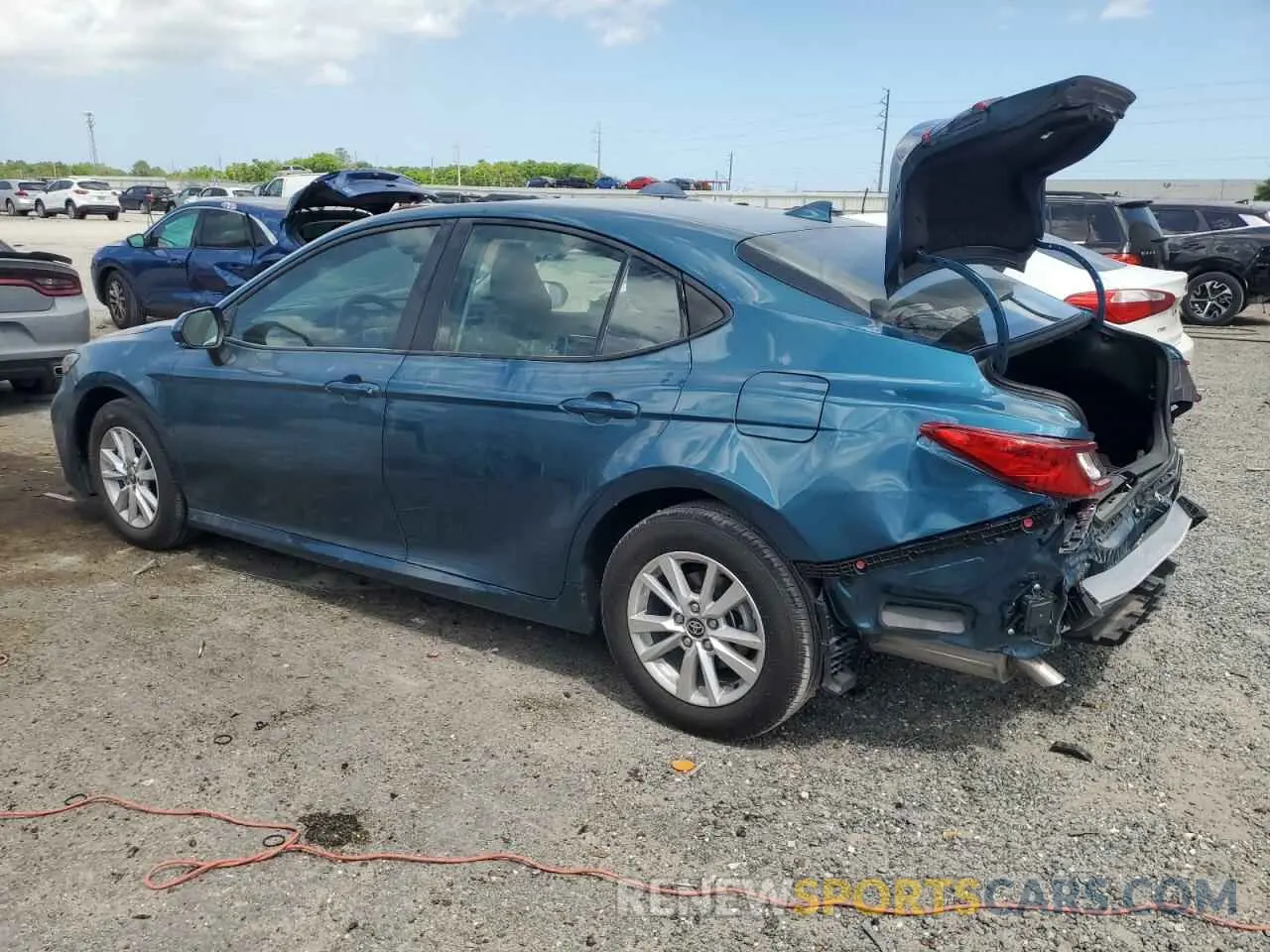 2 Photograph of a damaged car 4T1DAACK2SU588668 TOYOTA CAMRY 2025