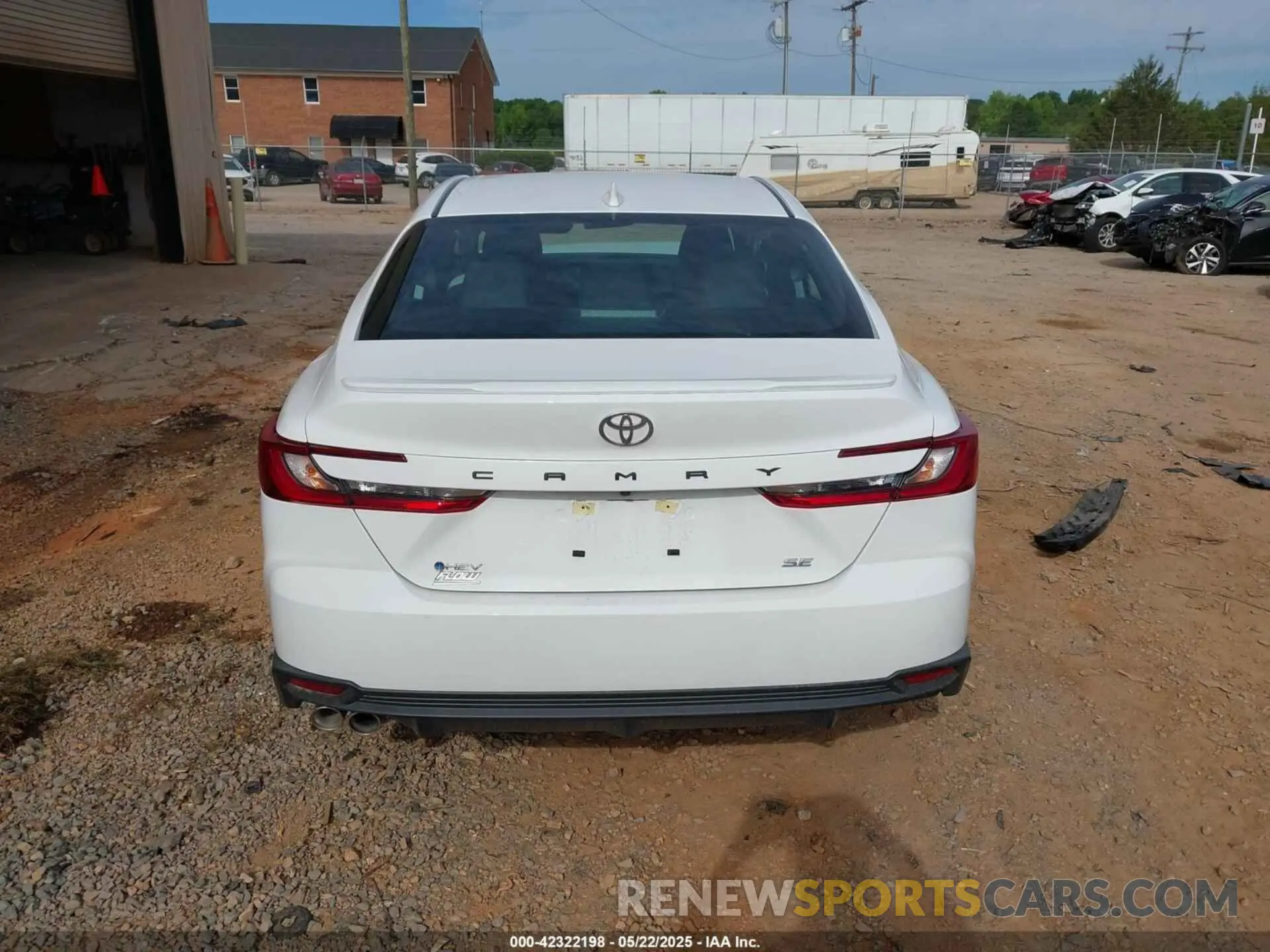 16 Photograph of a damaged car 4T1DAACK2SU592588 TOYOTA CAMRY 2025