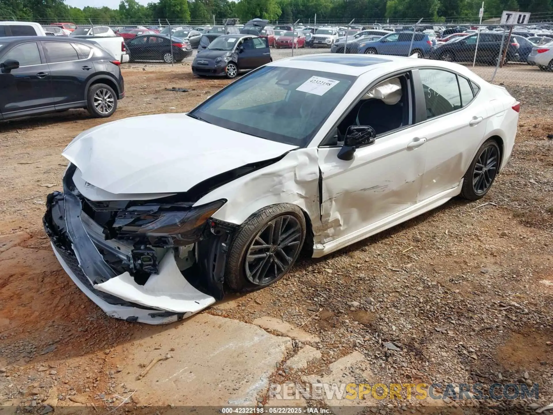 2 Photograph of a damaged car 4T1DAACK2SU592588 TOYOTA CAMRY 2025