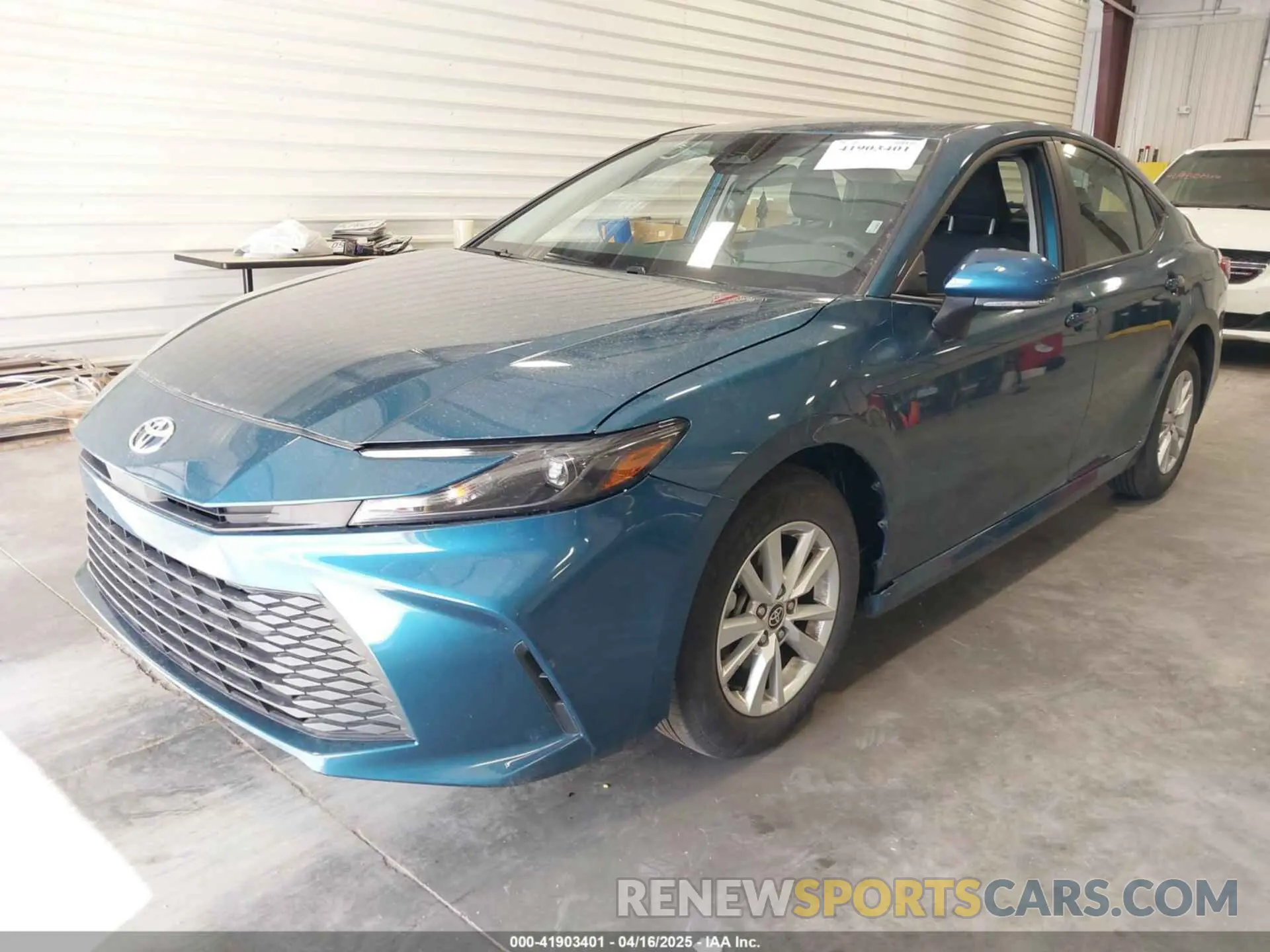 2 Photograph of a damaged car 4T1DAACK3SU003208 TOYOTA CAMRY 2025