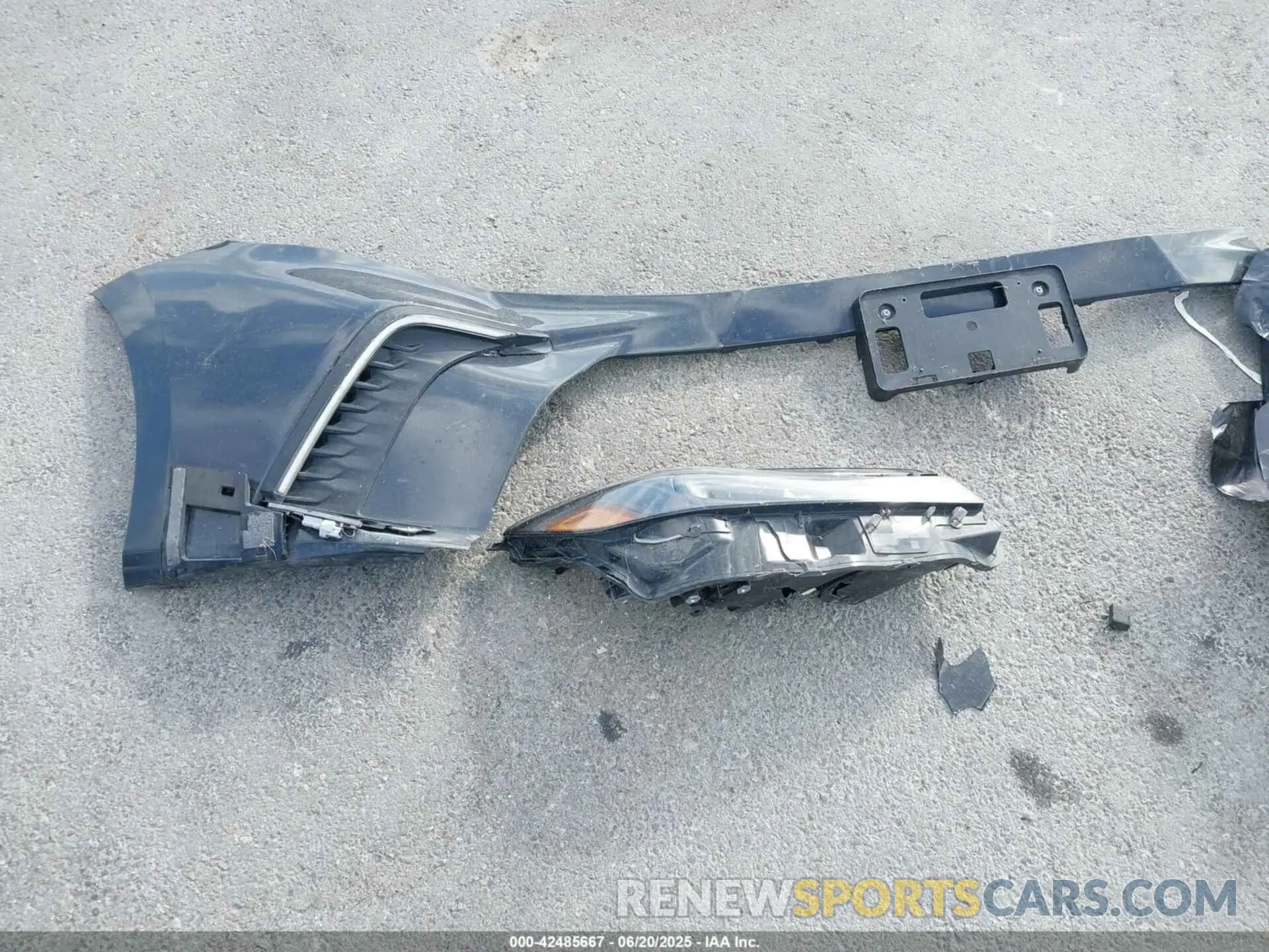 18 Photograph of a damaged car 4T1DAACK3SU006075 TOYOTA CAMRY 2025
