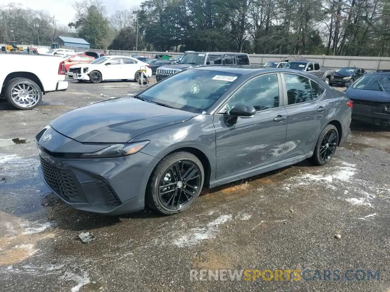 1 Photograph of a damaged car 4T1DAACK3SU015956 TOYOTA CAMRY 2025