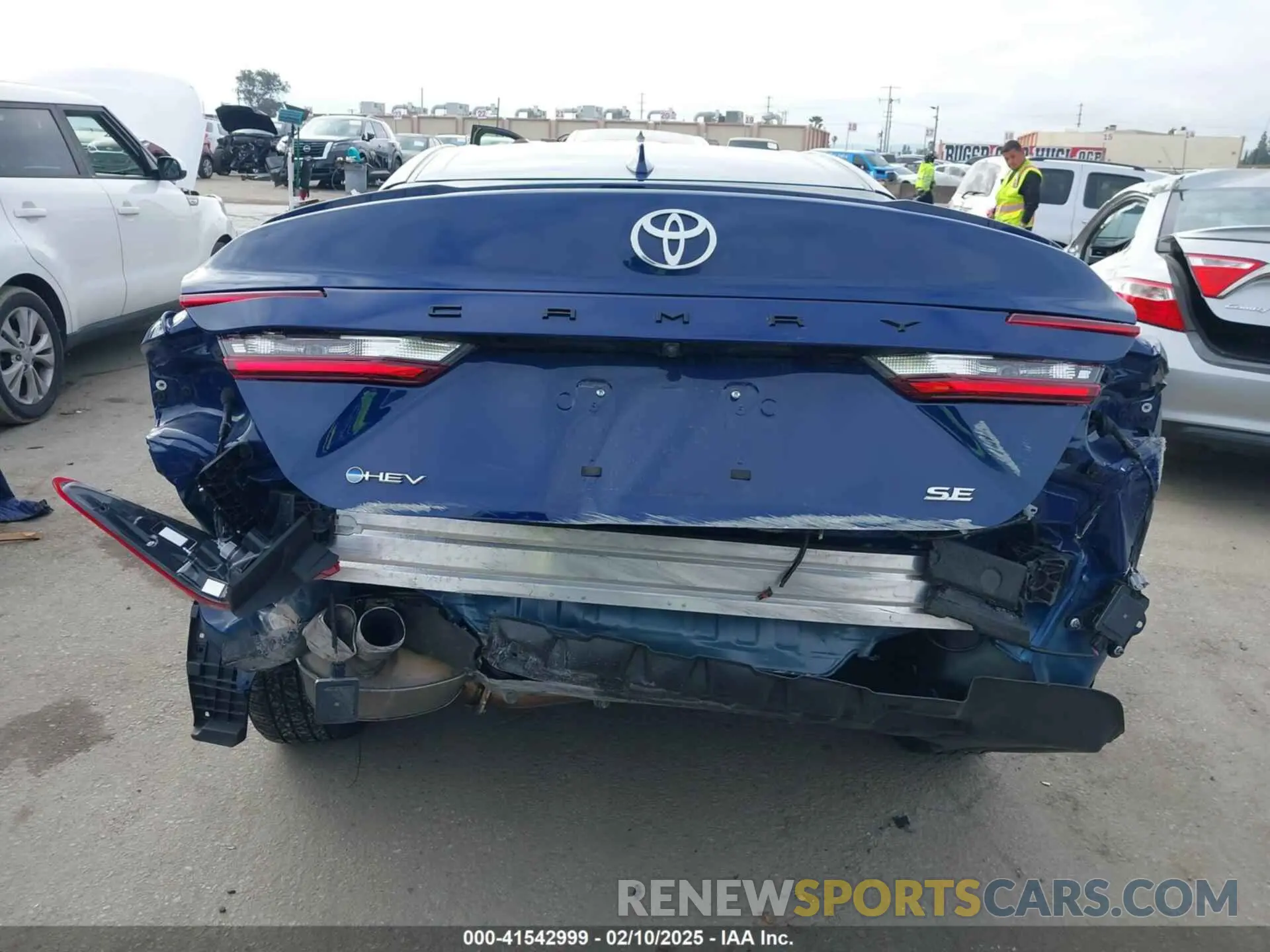 16 Photograph of a damaged car 4T1DAACK3SU019117 TOYOTA CAMRY 2025
