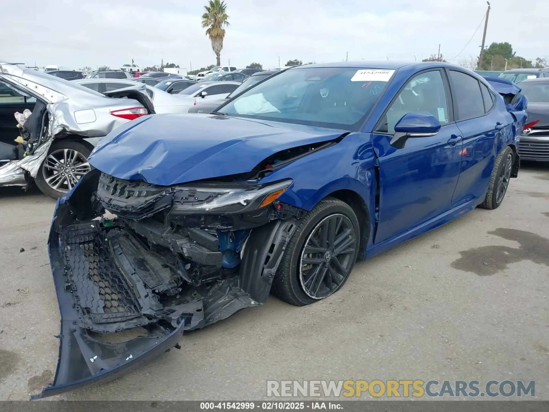 2 Photograph of a damaged car 4T1DAACK3SU019117 TOYOTA CAMRY 2025
