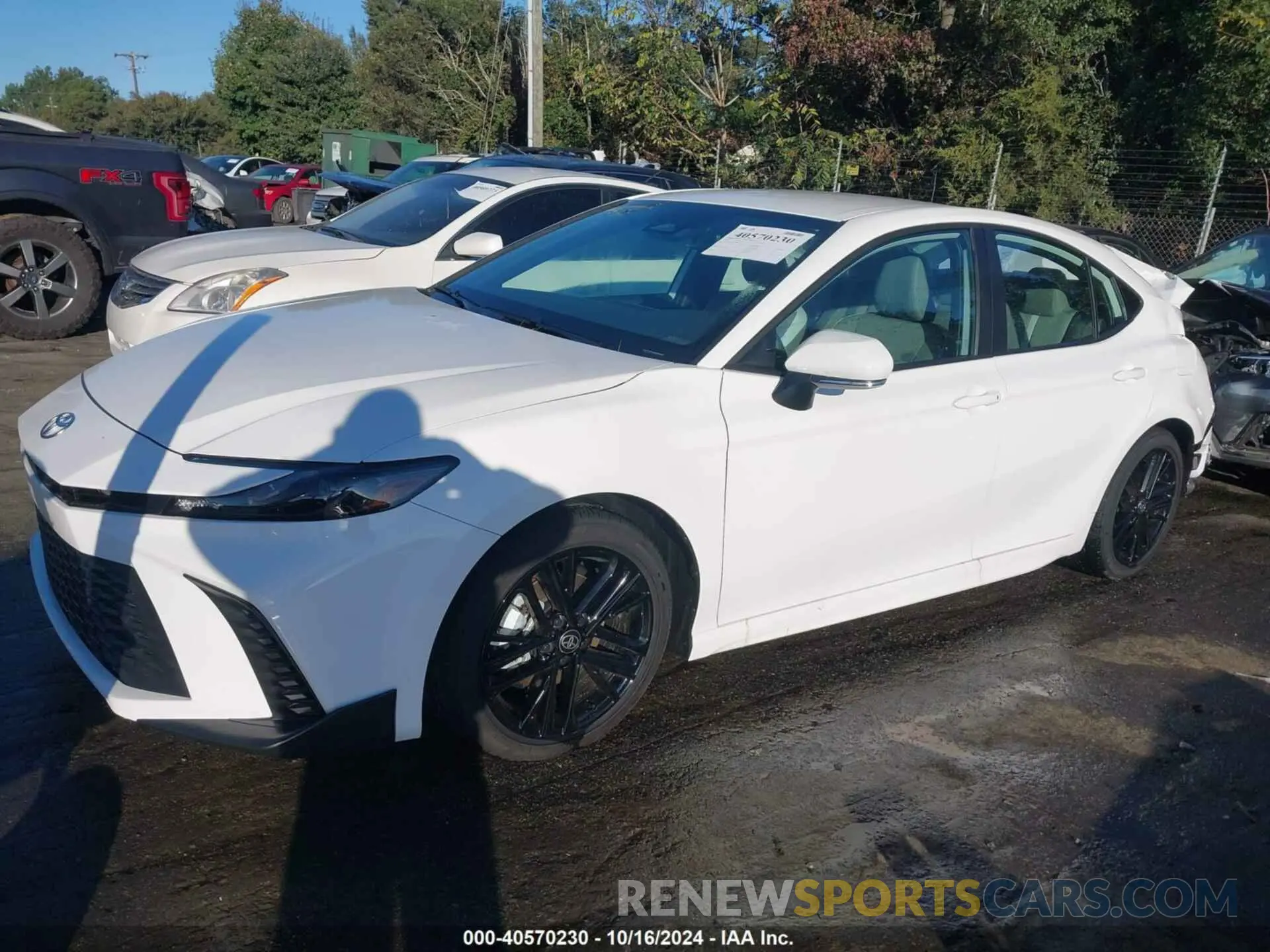 2 Photograph of a damaged car 4T1DAACK3SU022213 TOYOTA CAMRY 2025