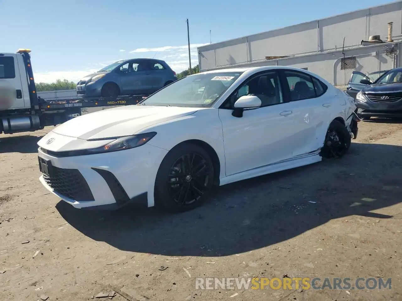 1 Photograph of a damaged car 4T1DAACK3SU026150 TOYOTA CAMRY 2025