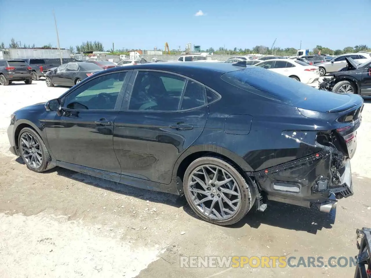 2 Photograph of a damaged car 4T1DAACK3SU047094 TOYOTA CAMRY 2025