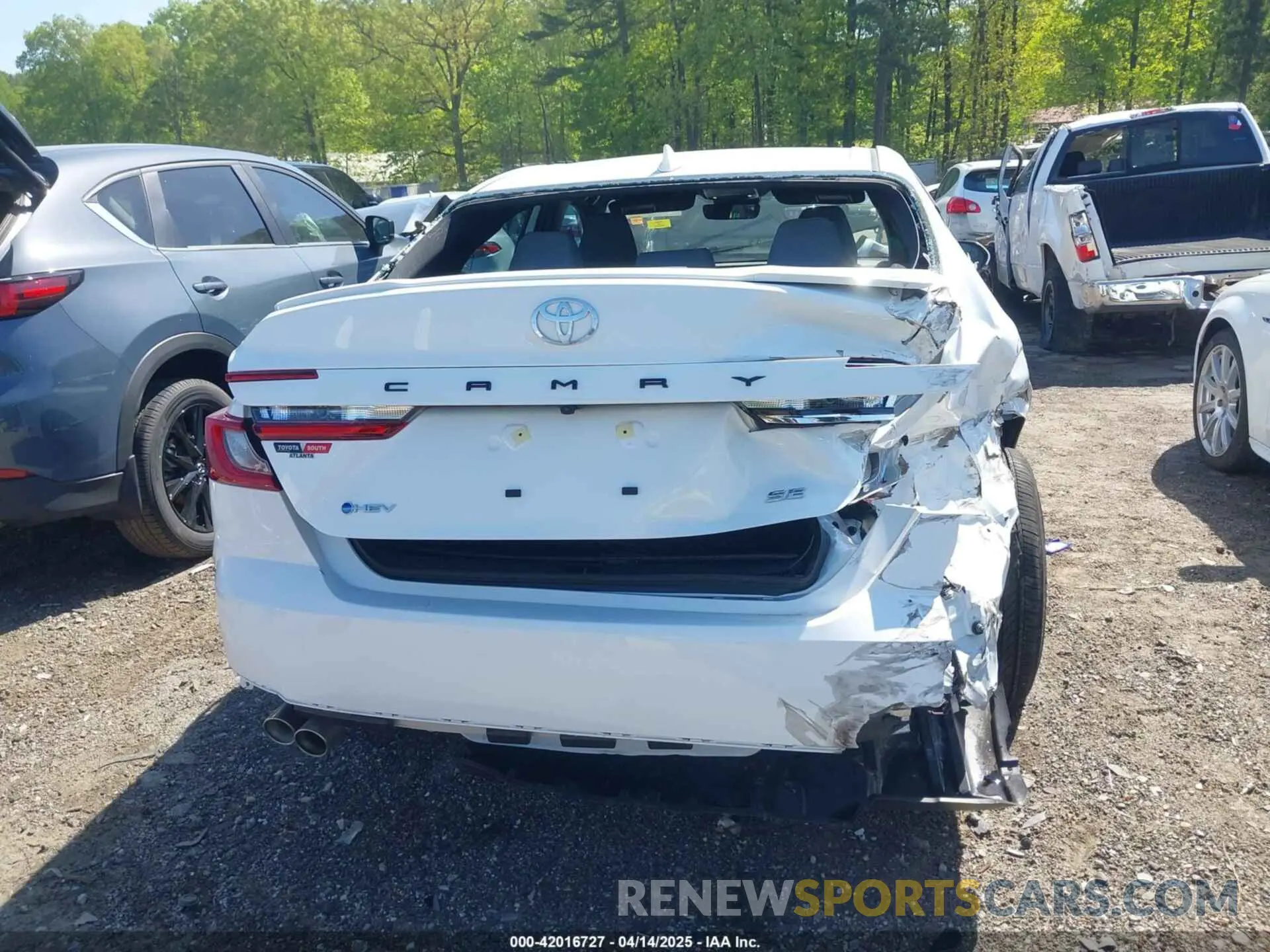 16 Photograph of a damaged car 4T1DAACK3SU057821 TOYOTA CAMRY 2025