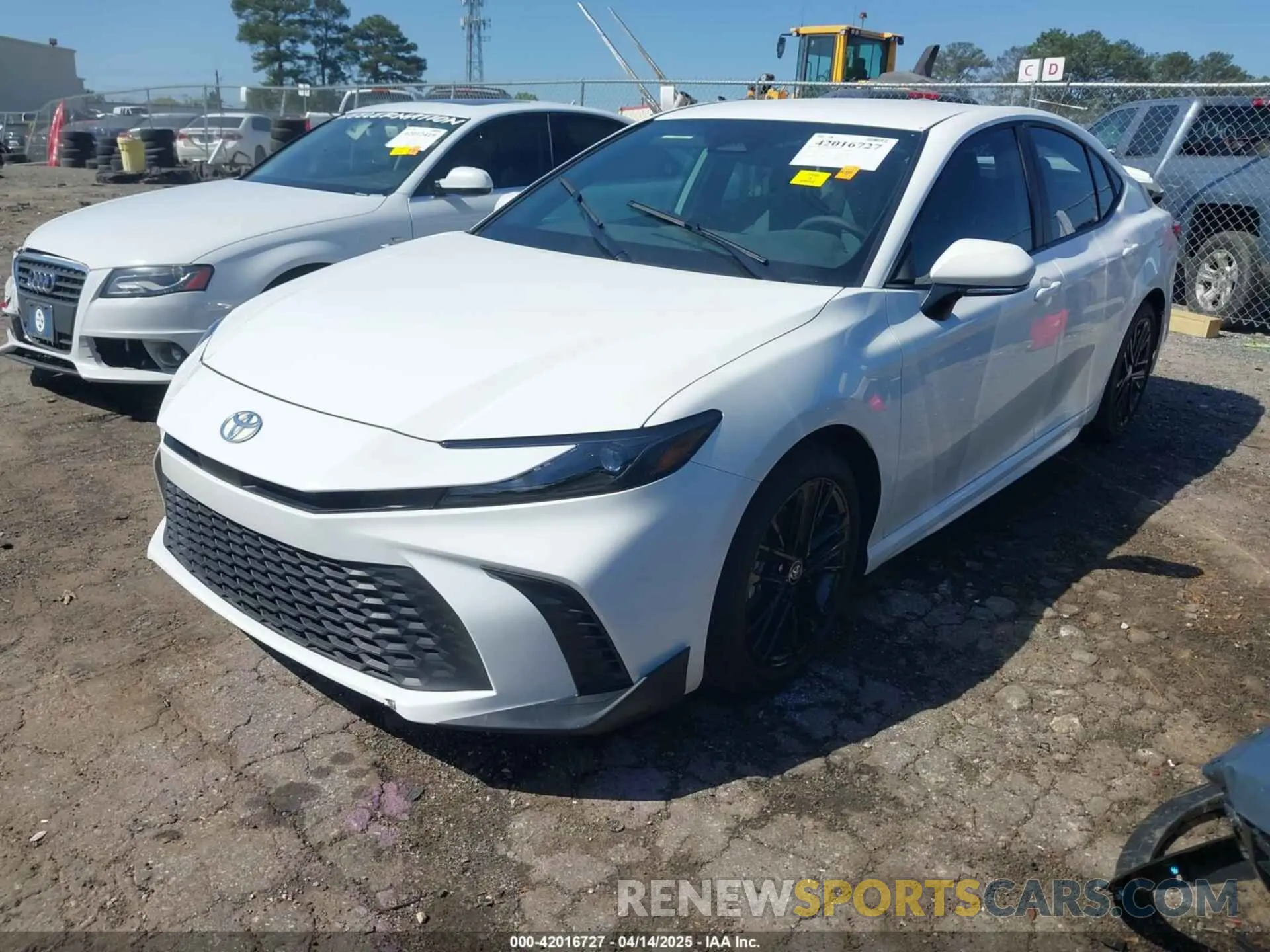 2 Photograph of a damaged car 4T1DAACK3SU057821 TOYOTA CAMRY 2025