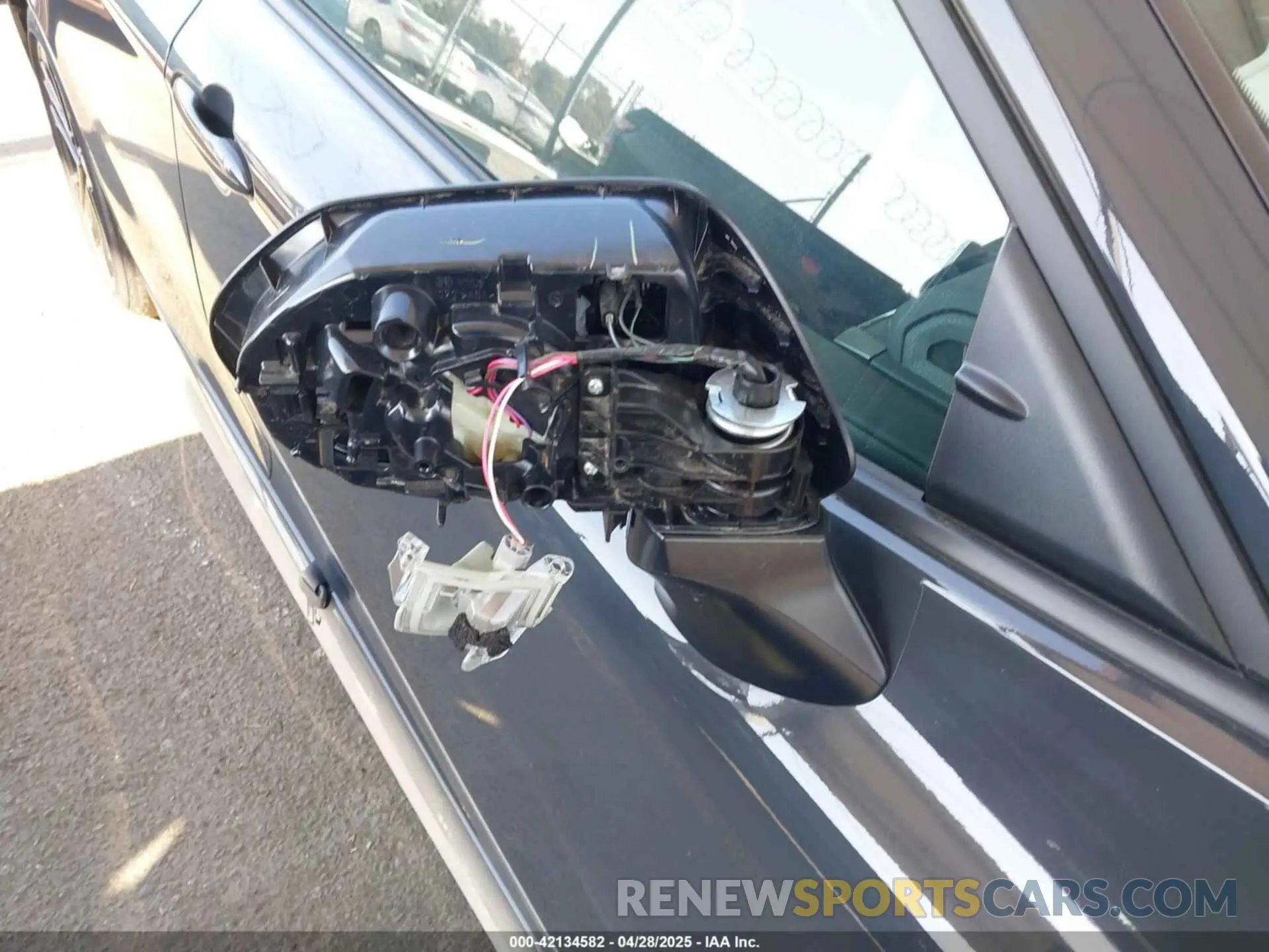 19 Photograph of a damaged car 4T1DAACK3SU068088 TOYOTA CAMRY 2025