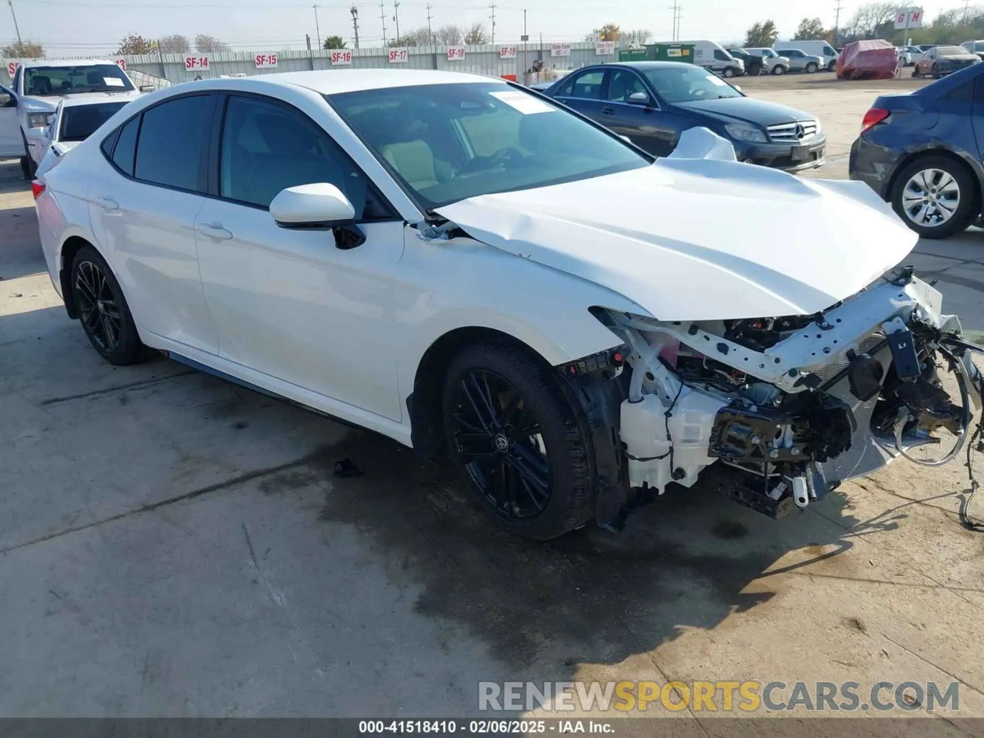 1 Photograph of a damaged car 4T1DAACK3SU078572 TOYOTA CAMRY 2025