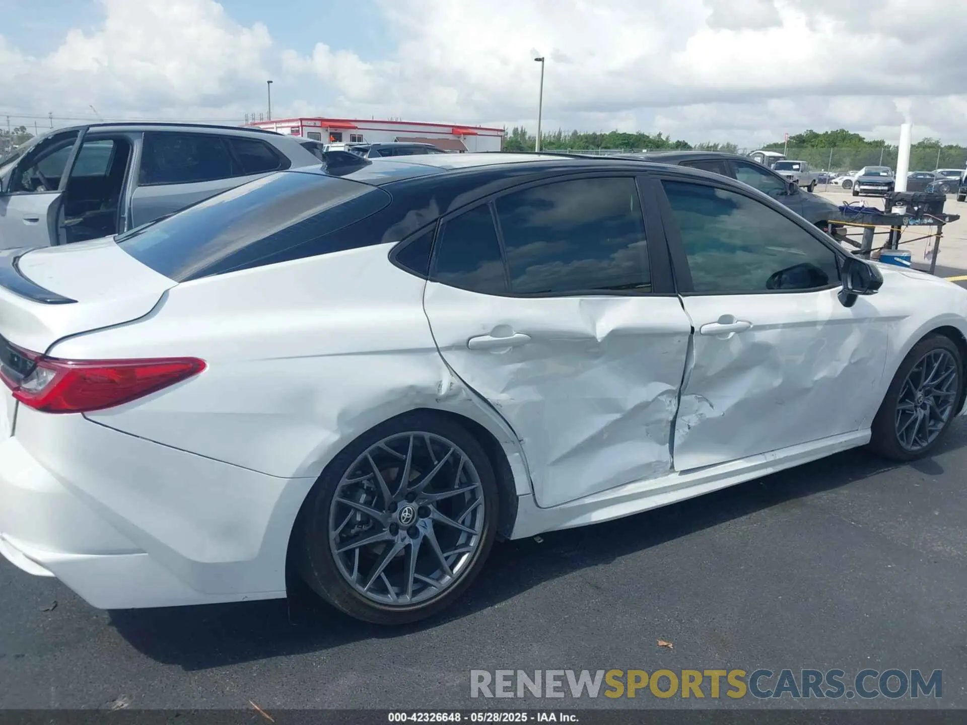 6 Photograph of a damaged car 4T1DAACK3SU082086 TOYOTA CAMRY 2025