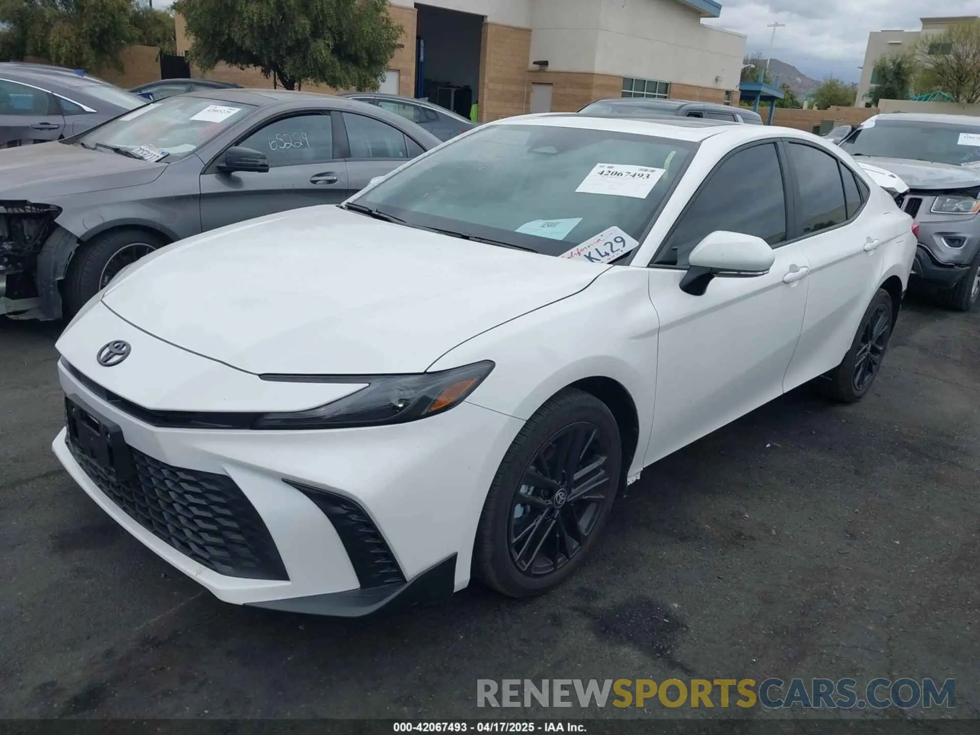 2 Photograph of a damaged car 4T1DAACK3SU087725 TOYOTA CAMRY 2025