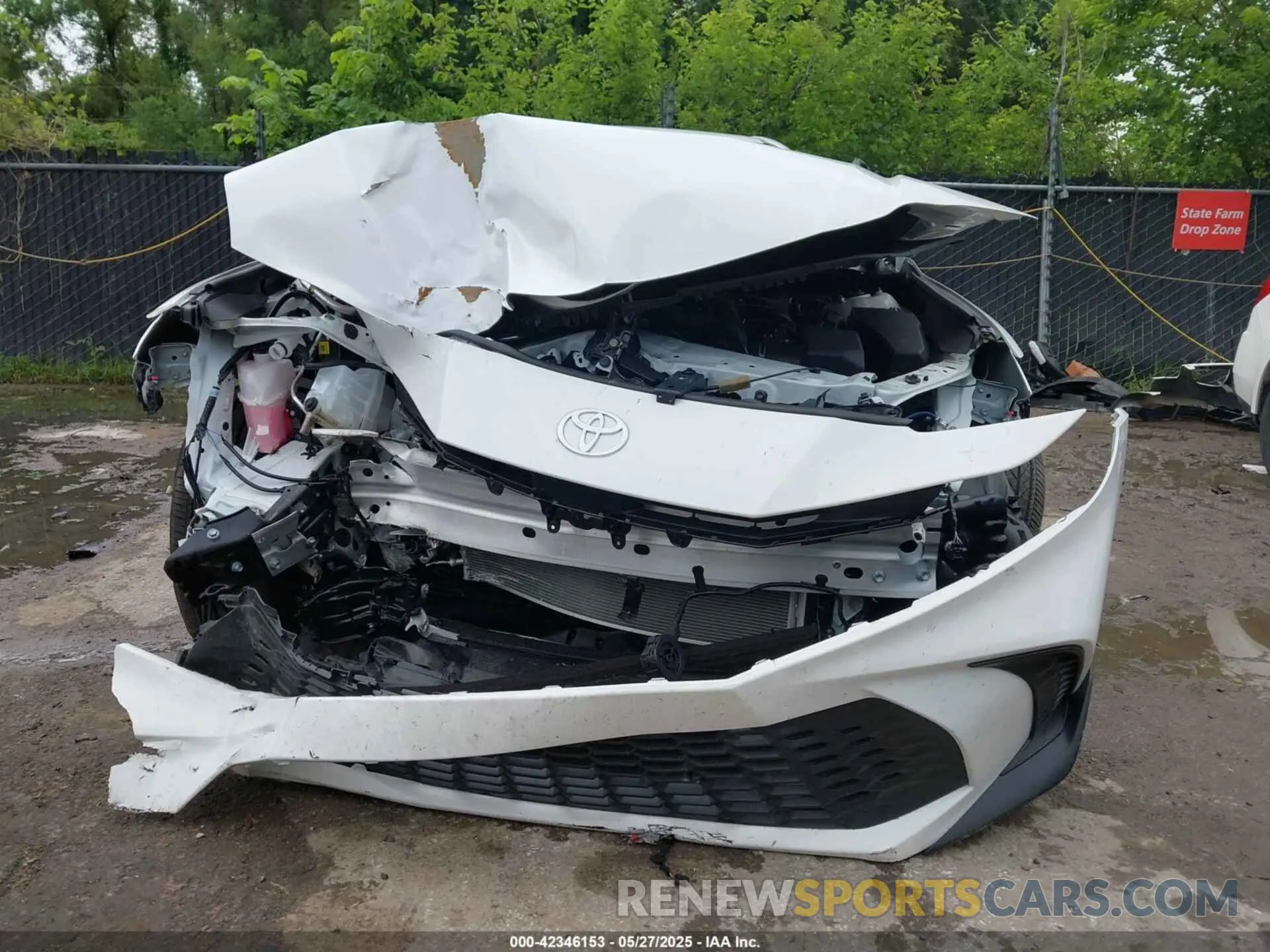 6 Photograph of a damaged car 4T1DAACK3SU098546 TOYOTA CAMRY 2025
