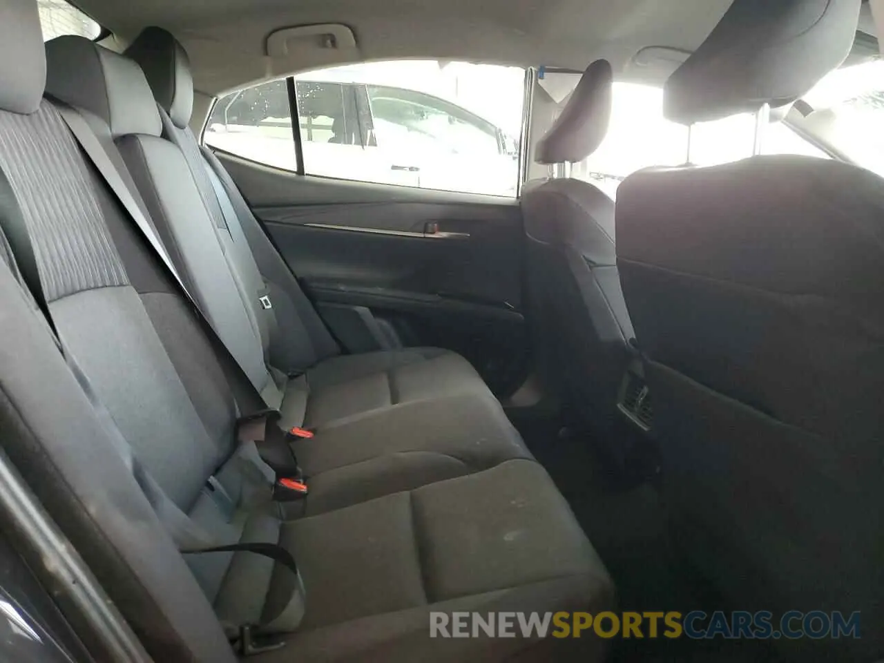 10 Photograph of a damaged car 4T1DAACK3SU106435 TOYOTA CAMRY 2025