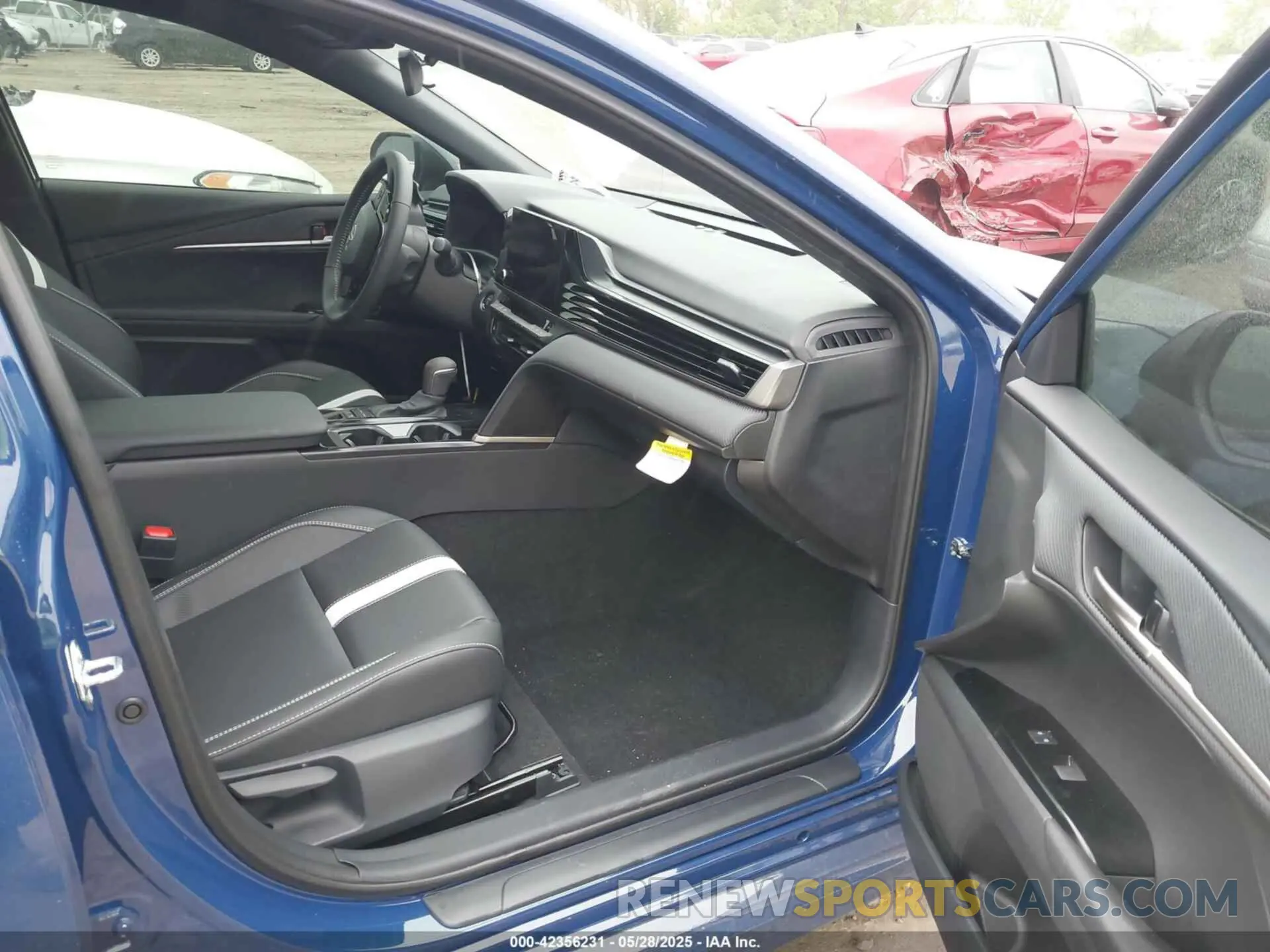5 Photograph of a damaged car 4T1DAACK3SU141508 TOYOTA CAMRY 2025