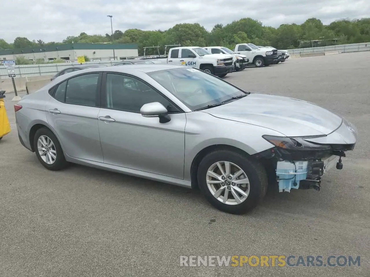 4 Photograph of a damaged car 4T1DAACK3SU503322 TOYOTA CAMRY 2025