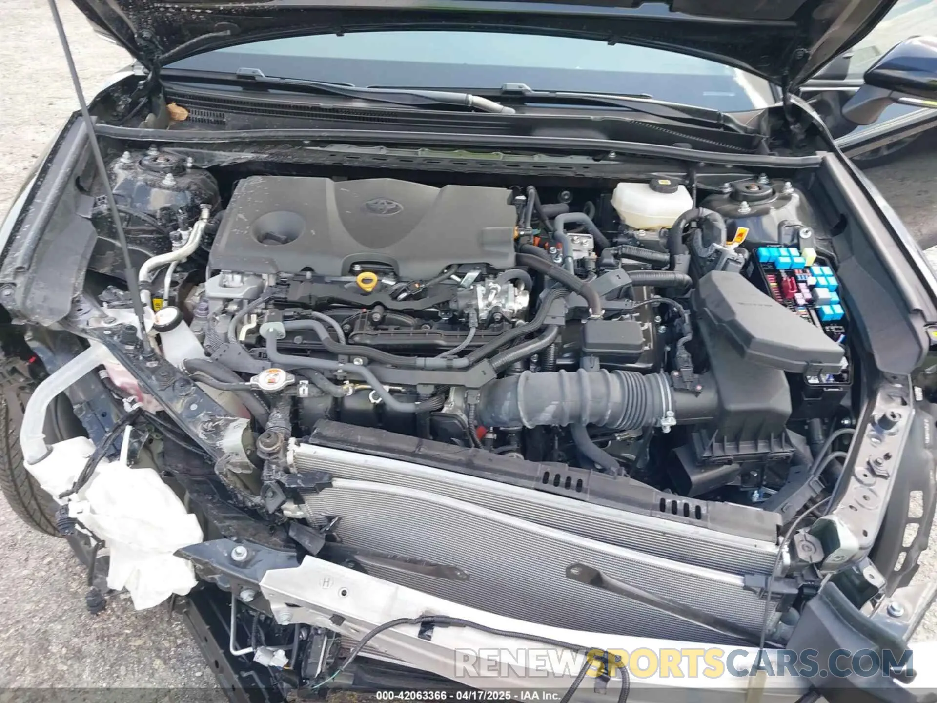 10 Photograph of a damaged car 4T1DAACK3SU521125 TOYOTA CAMRY 2025