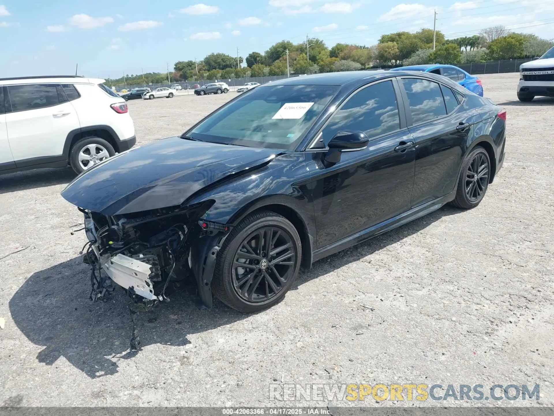 2 Photograph of a damaged car 4T1DAACK3SU521125 TOYOTA CAMRY 2025