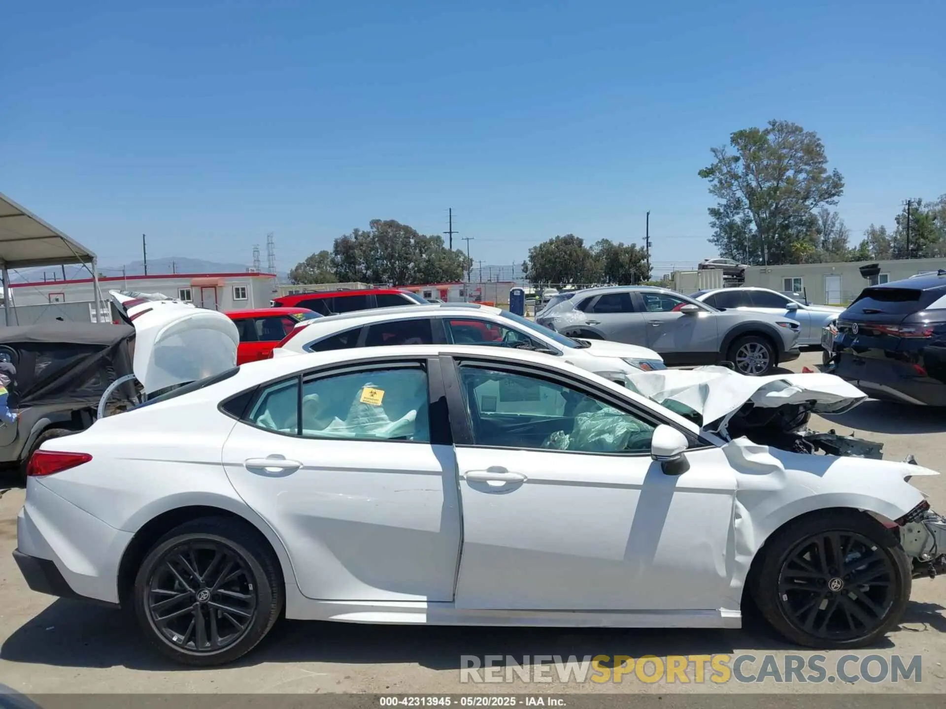 12 Photograph of a damaged car 4T1DAACK3SU522114 TOYOTA CAMRY 2025