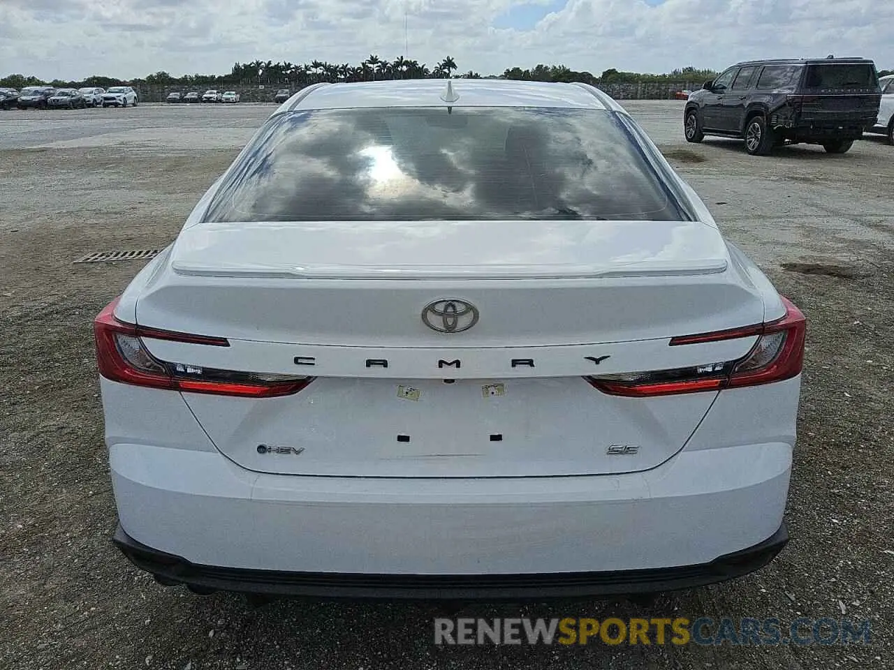 6 Photograph of a damaged car 4T1DAACK3SU533534 TOYOTA CAMRY 2025