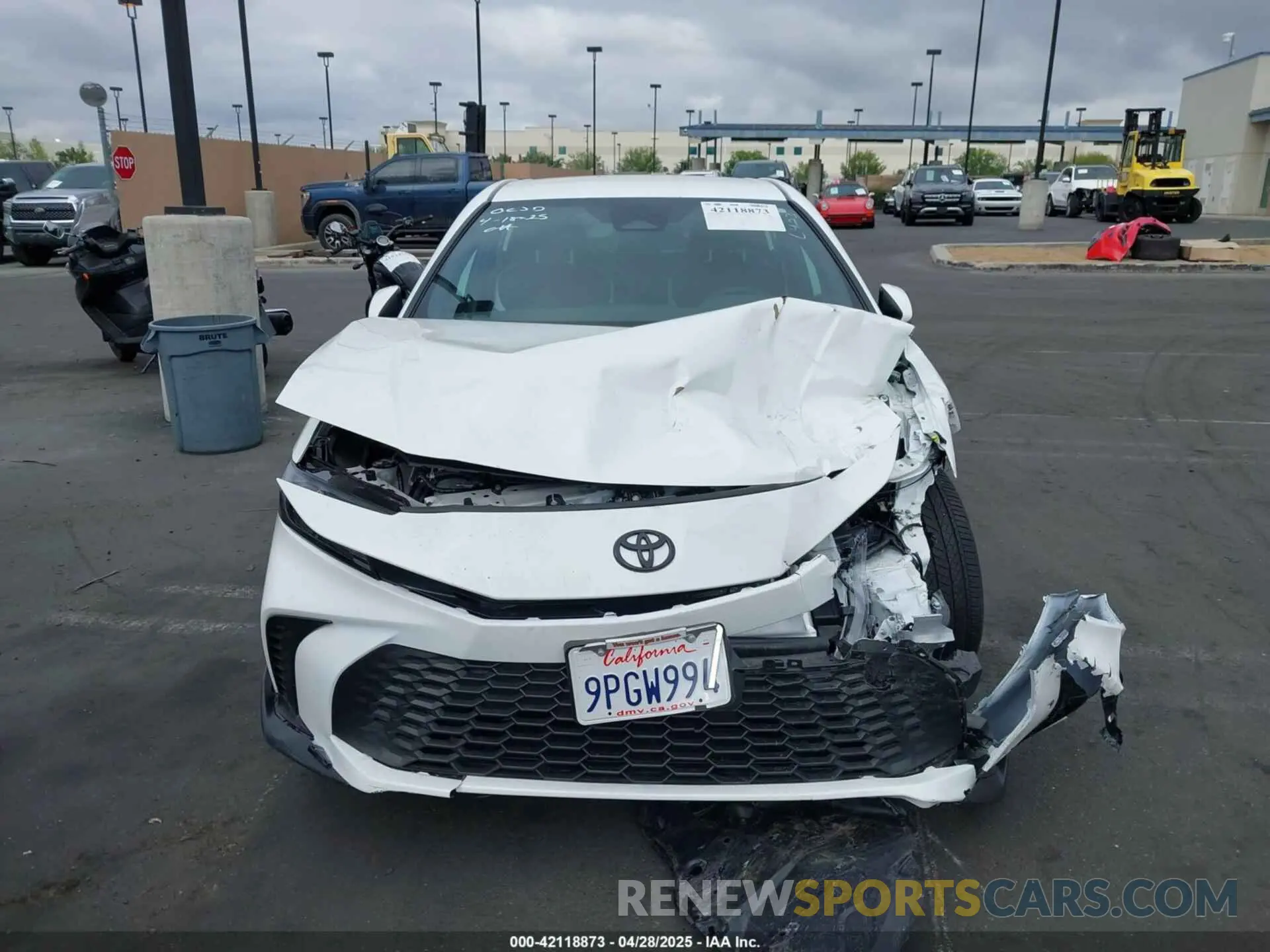 13 Photograph of a damaged car 4T1DAACK3SU533985 TOYOTA CAMRY 2025