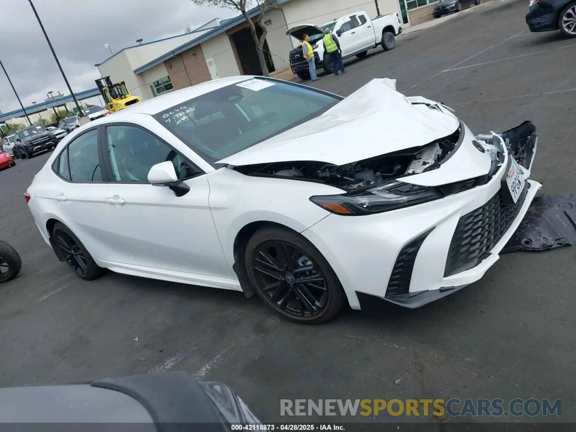 14 Photograph of a damaged car 4T1DAACK3SU533985 TOYOTA CAMRY 2025