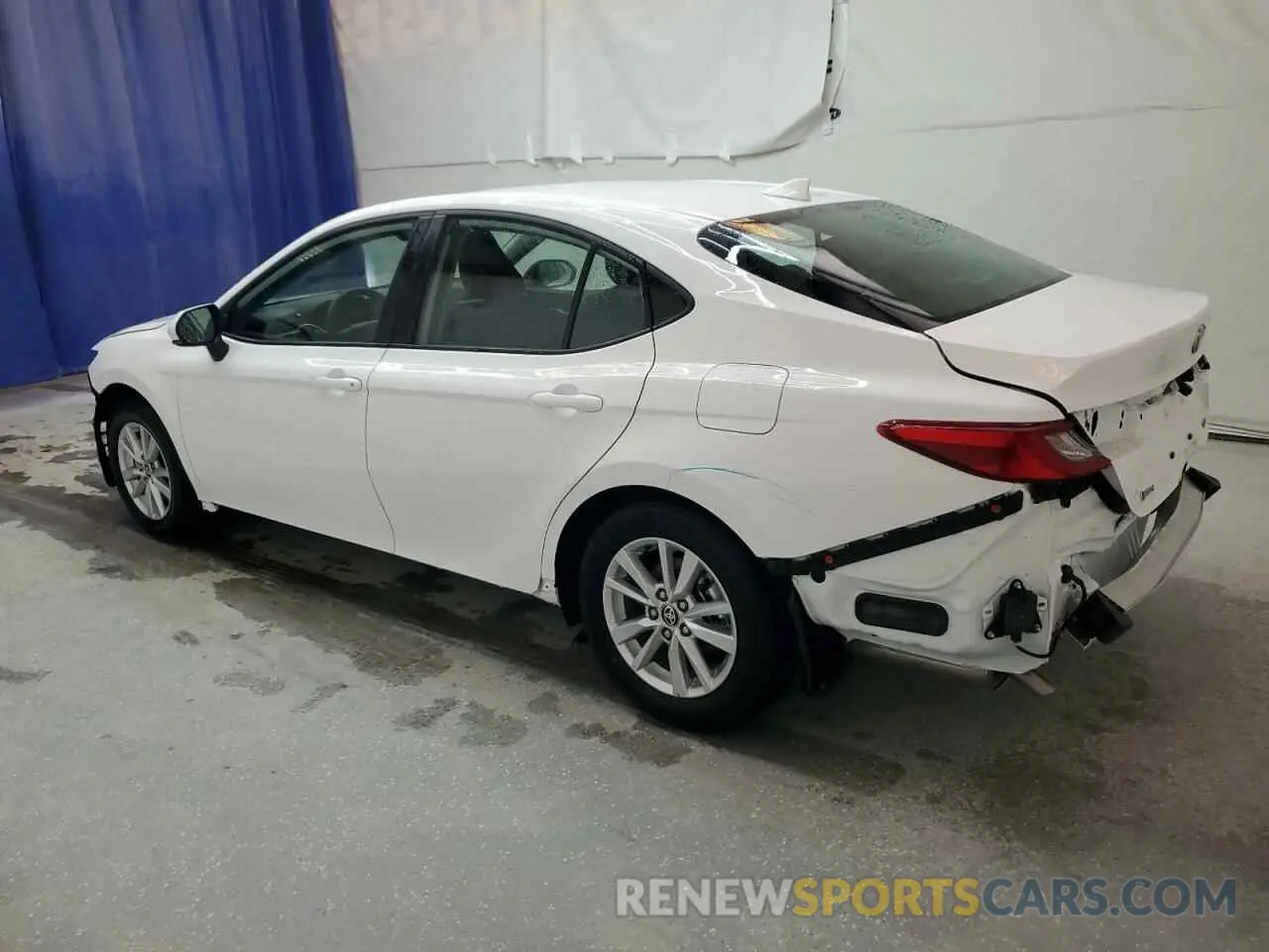 2 Photograph of a damaged car 4T1DAACK3SU536935 TOYOTA CAMRY 2025