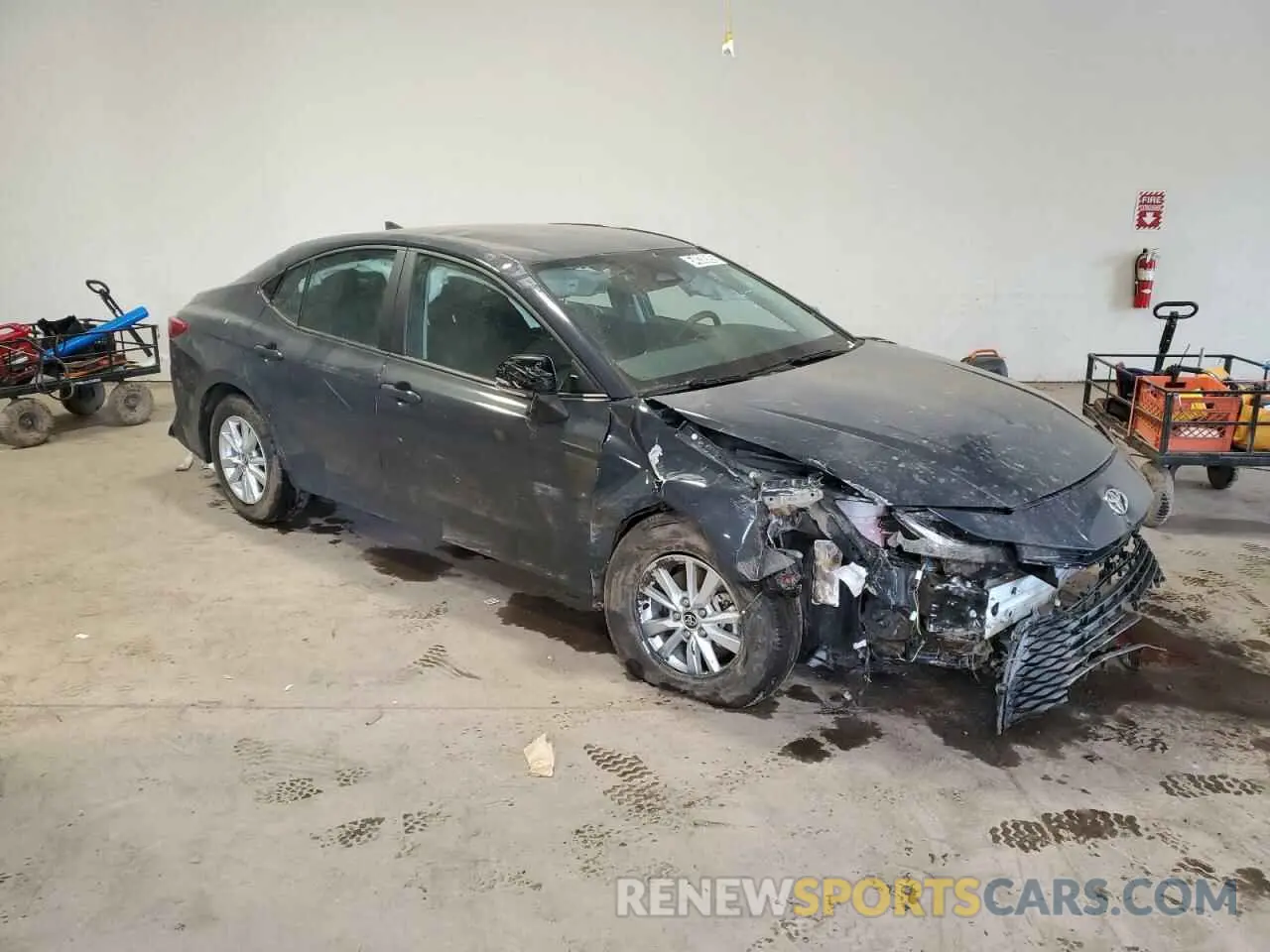 4 Photograph of a damaged car 4T1DAACK3SU547384 TOYOTA CAMRY 2025