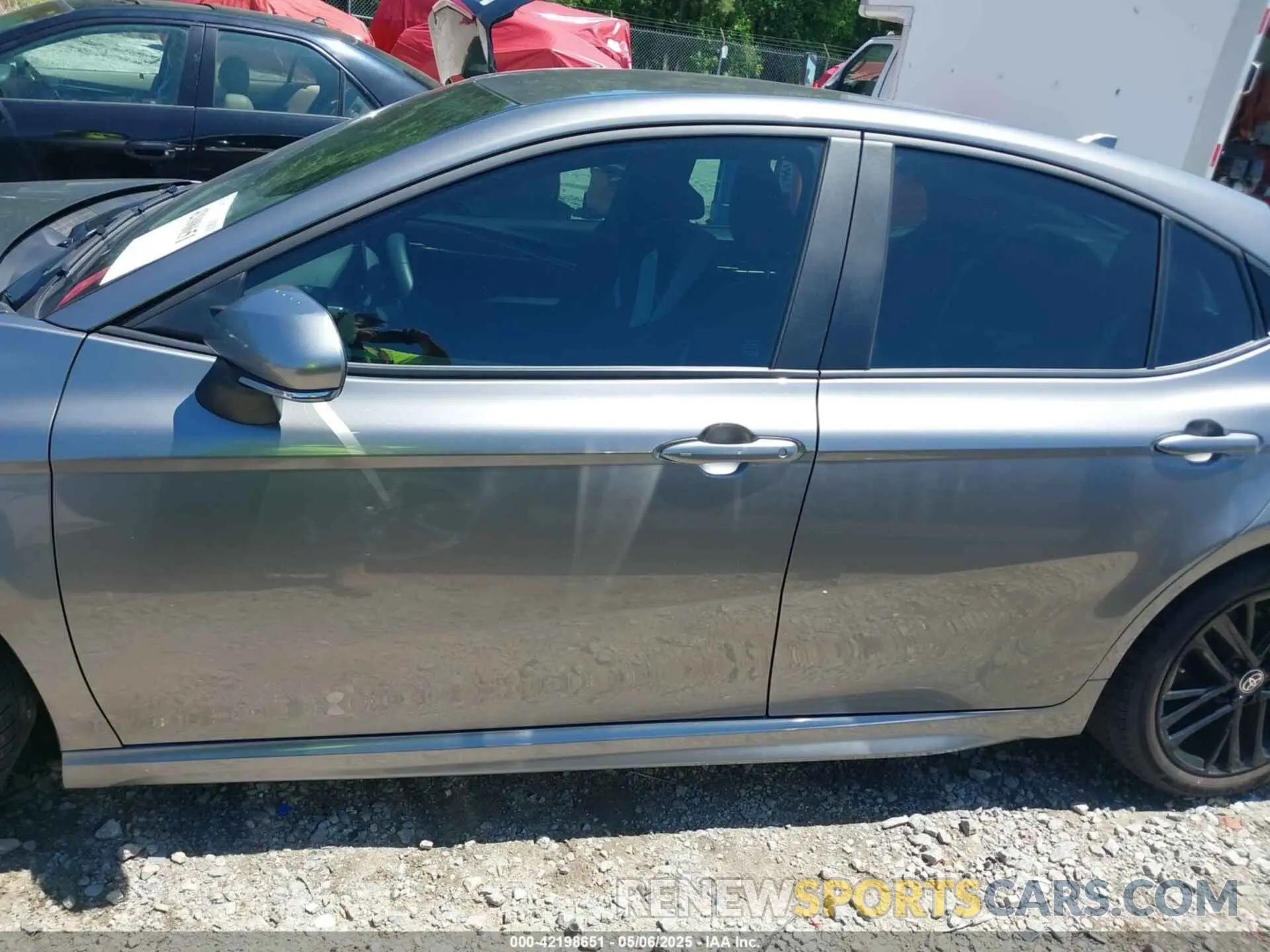 14 Photograph of a damaged car 4T1DAACK3SU553752 TOYOTA CAMRY 2025