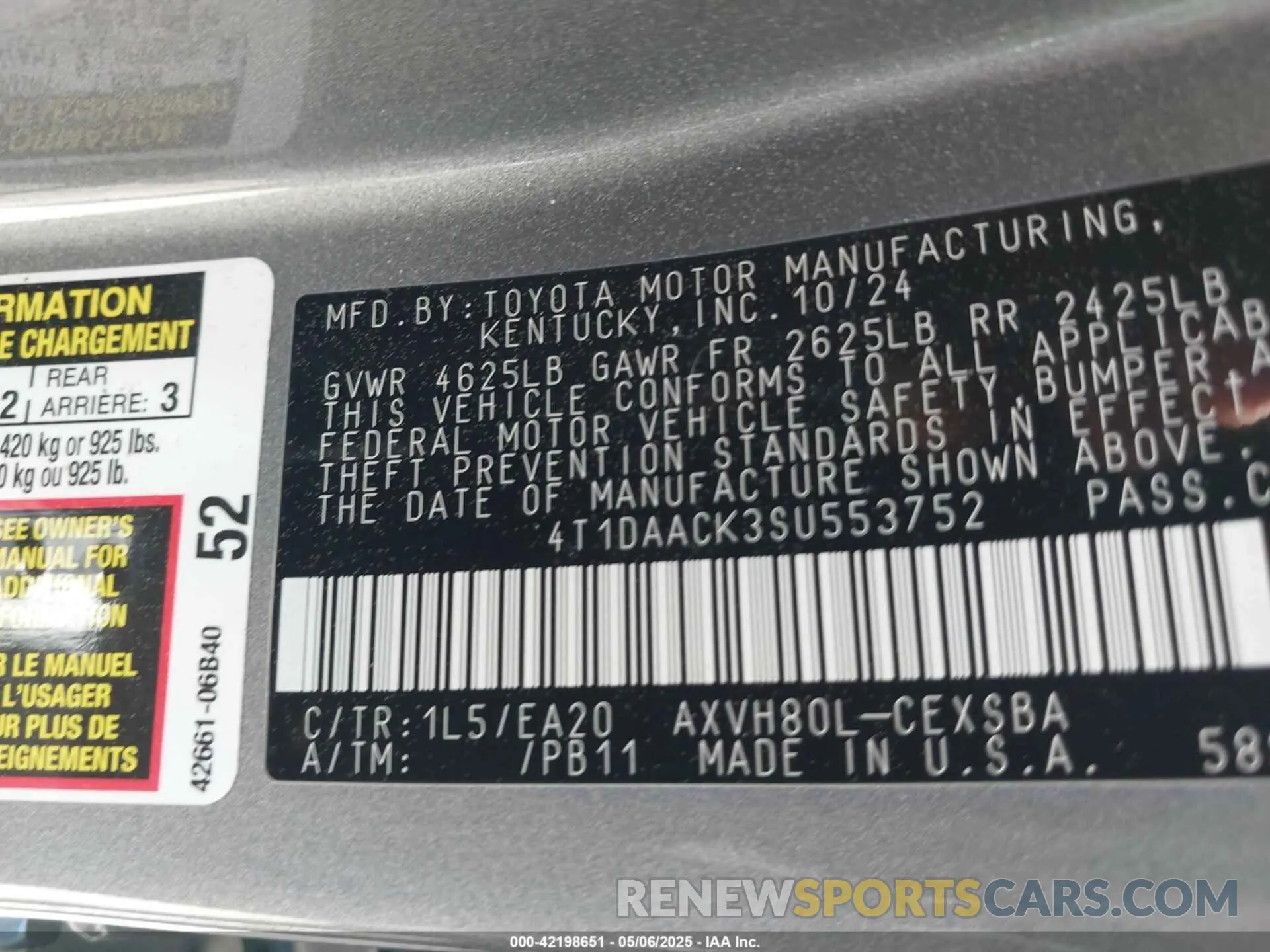 9 Photograph of a damaged car 4T1DAACK3SU553752 TOYOTA CAMRY 2025